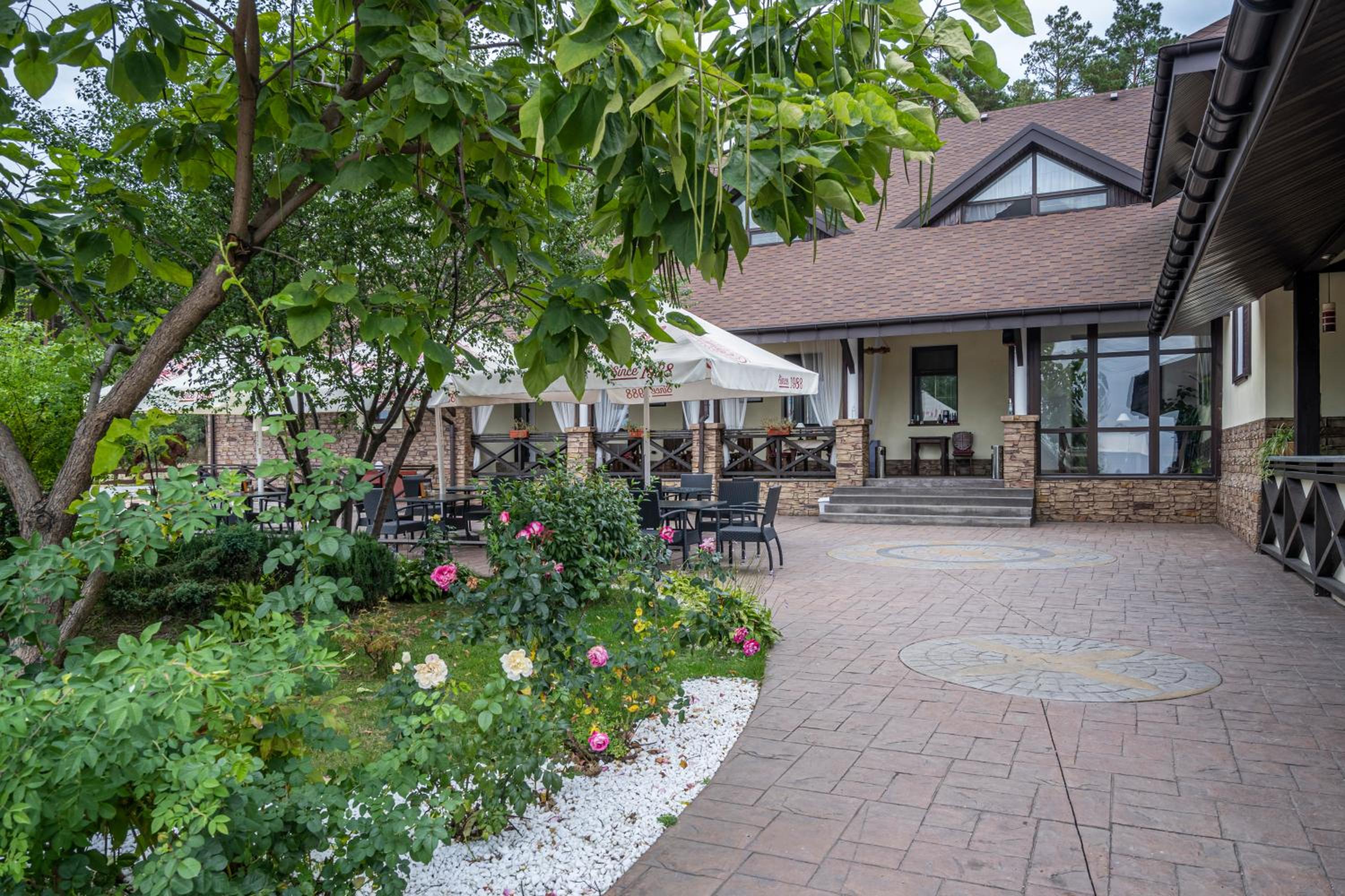Inn Okolitsya view 2