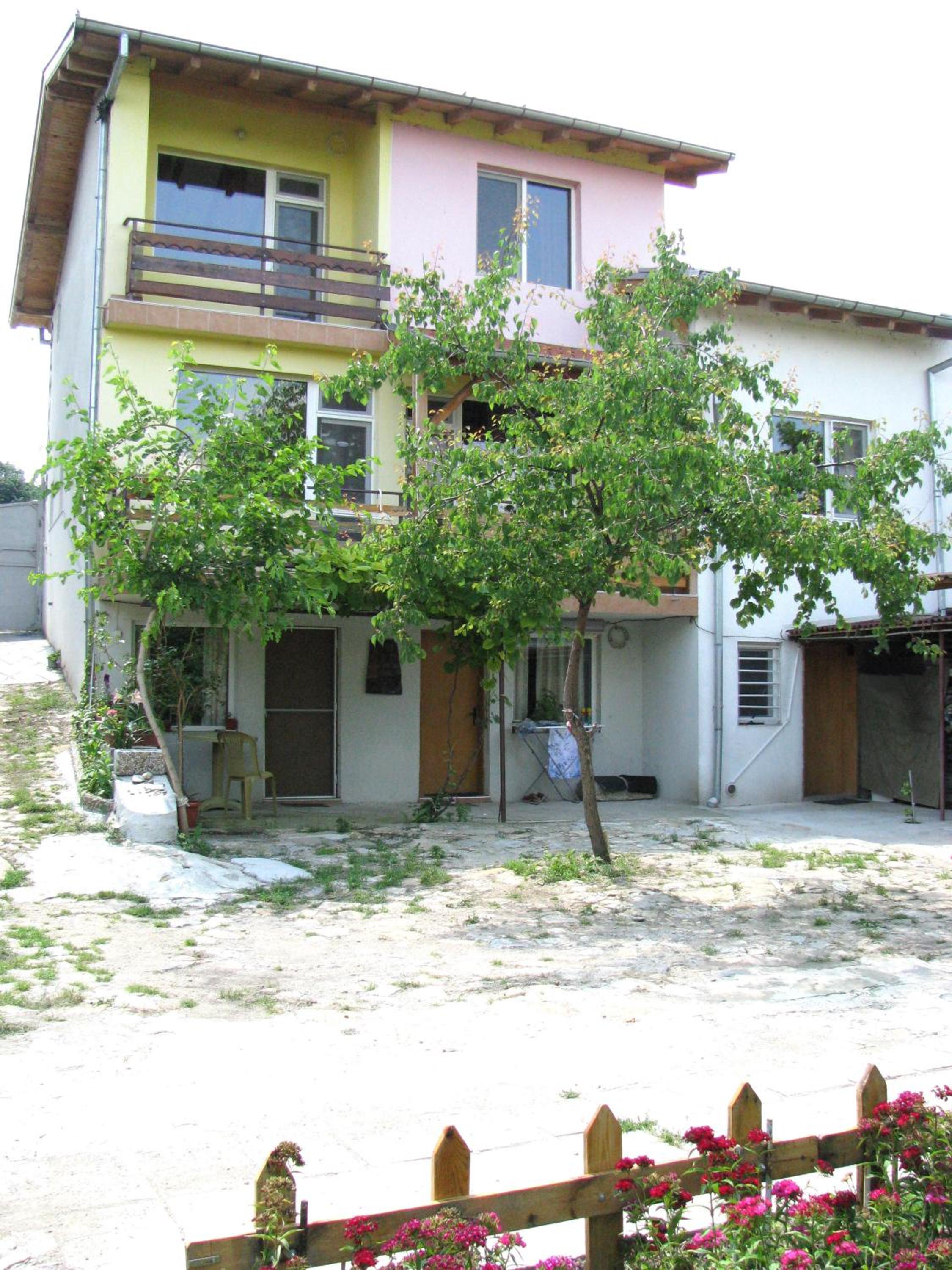 Family Guest House - 10 km from Veliko Tarnovo