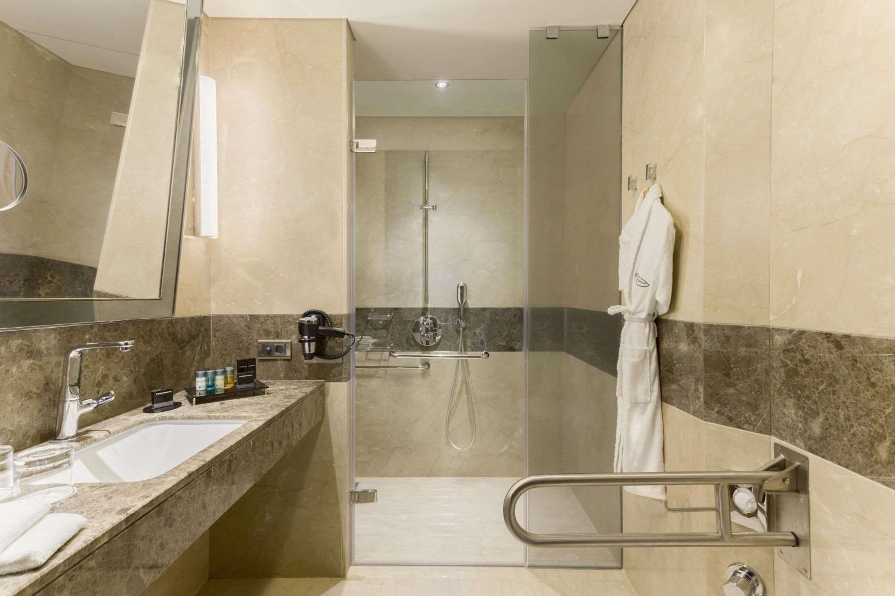 Wyndham Grand Istanbul Europe - Image 81