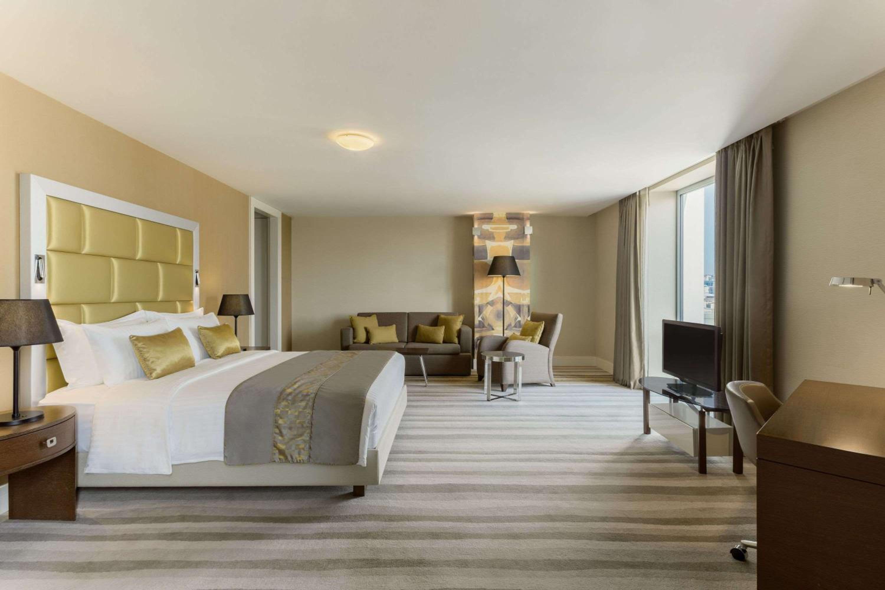 Wyndham Grand Istanbul Europe - Image 43