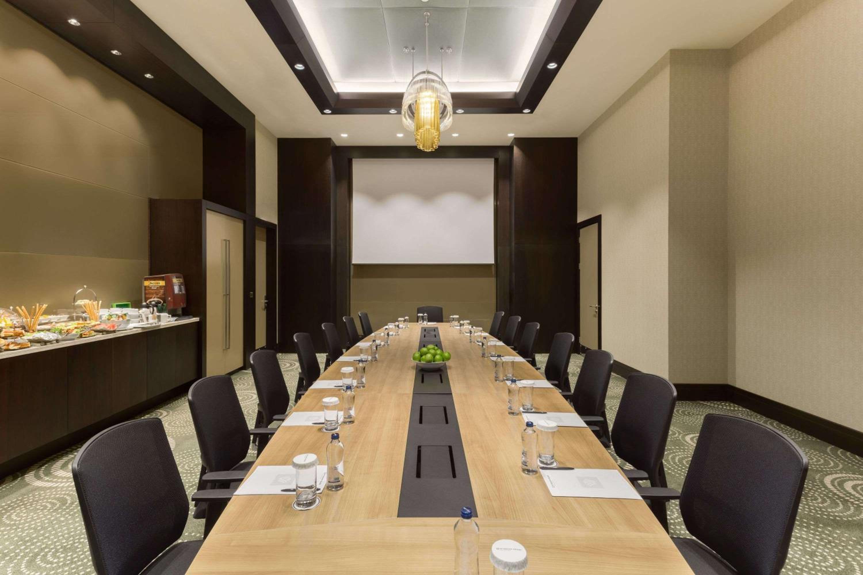 Wyndham Grand Istanbul Europe - Image 16