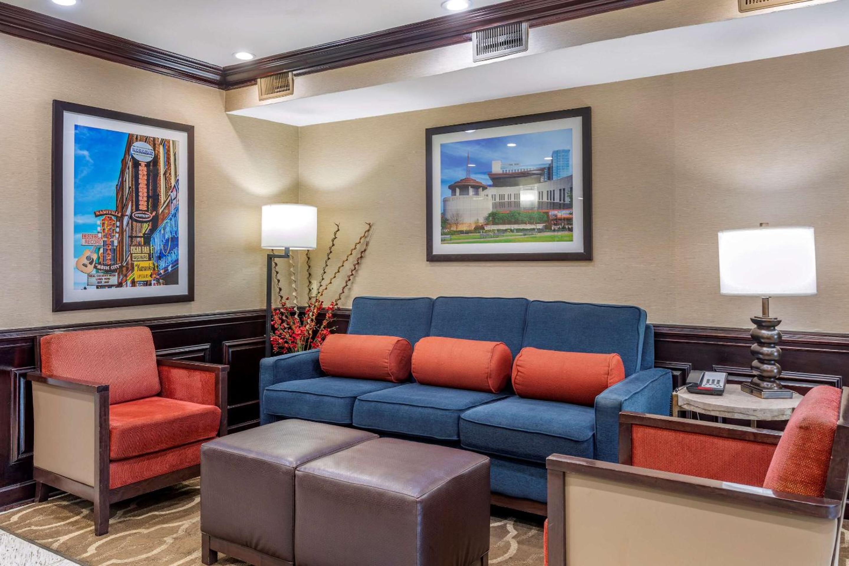 Comfort Inn Nashville West view 4