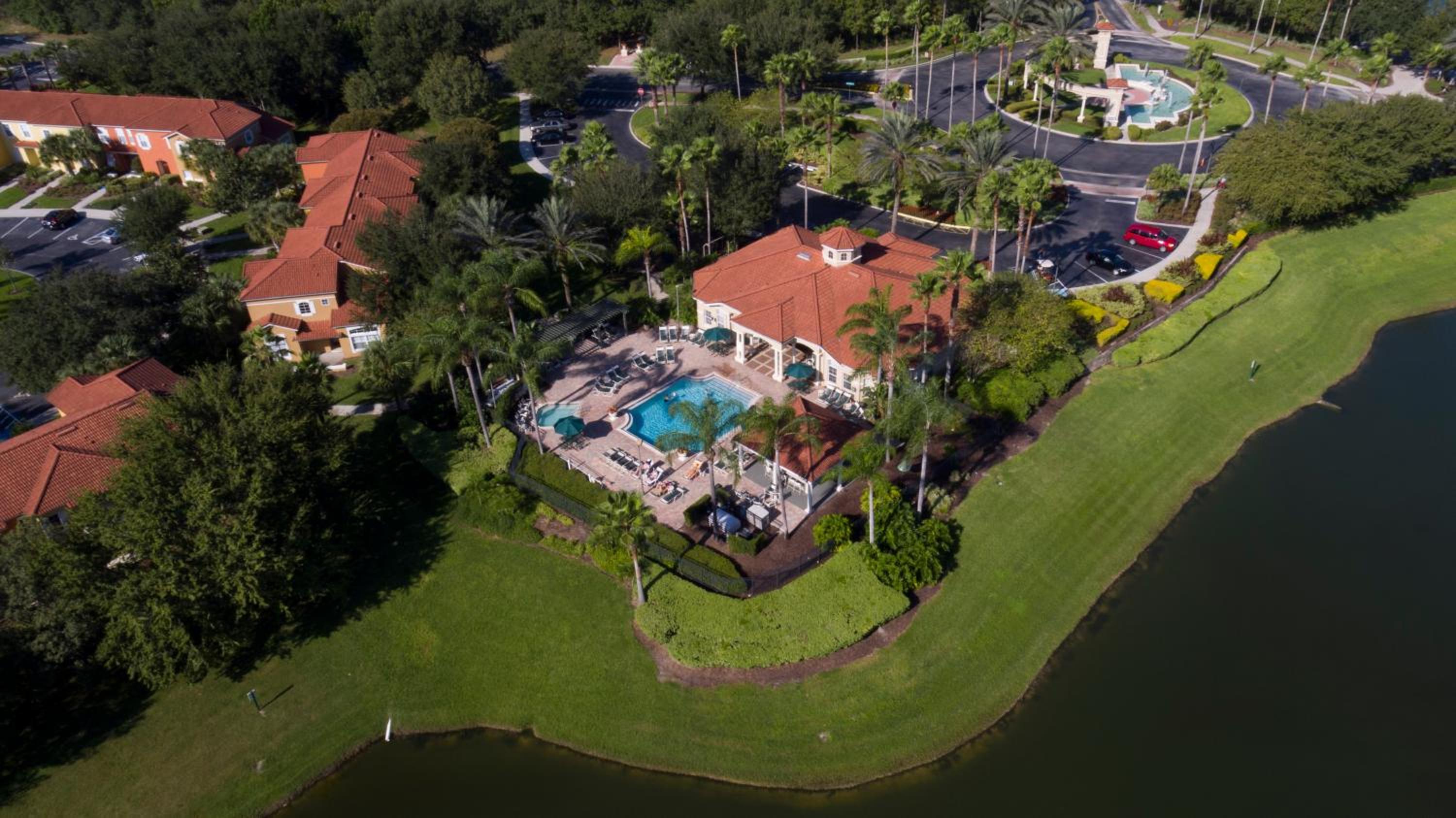 3Br 3Bath Private Townhome 10min Disney 1270ft view 2