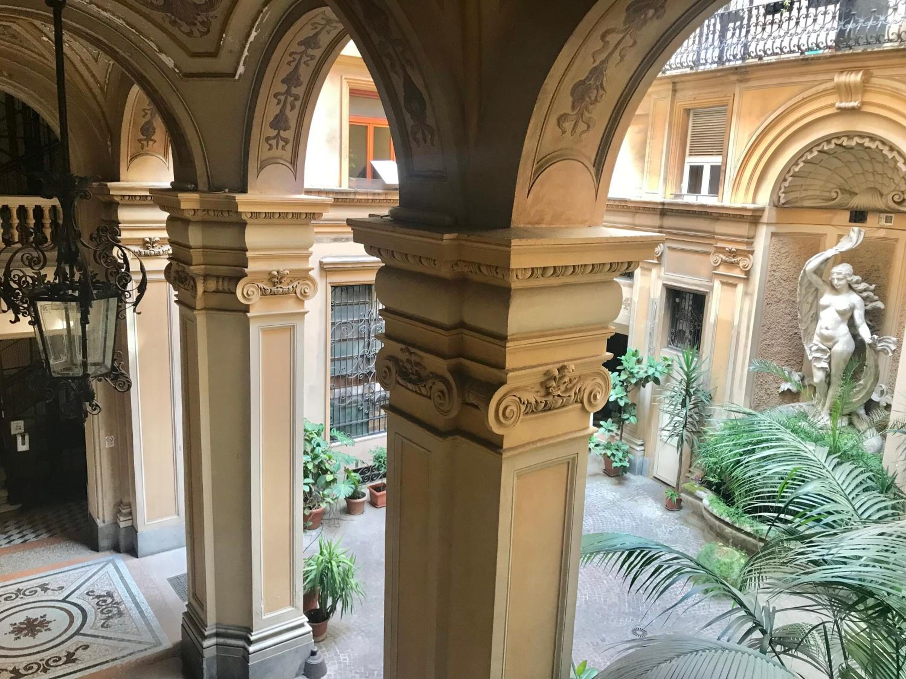 KAMBAL LUXURY SUITES