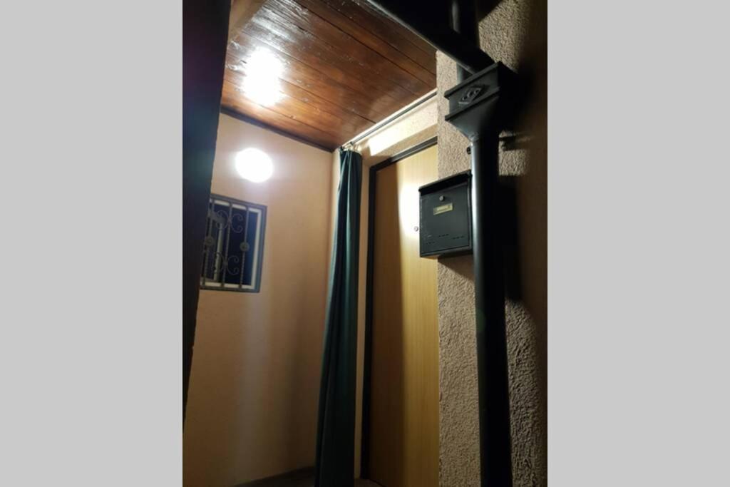 Apartman sa garažom i internetom