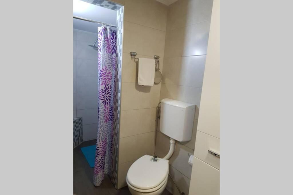 Apartman sa garažom i internetom