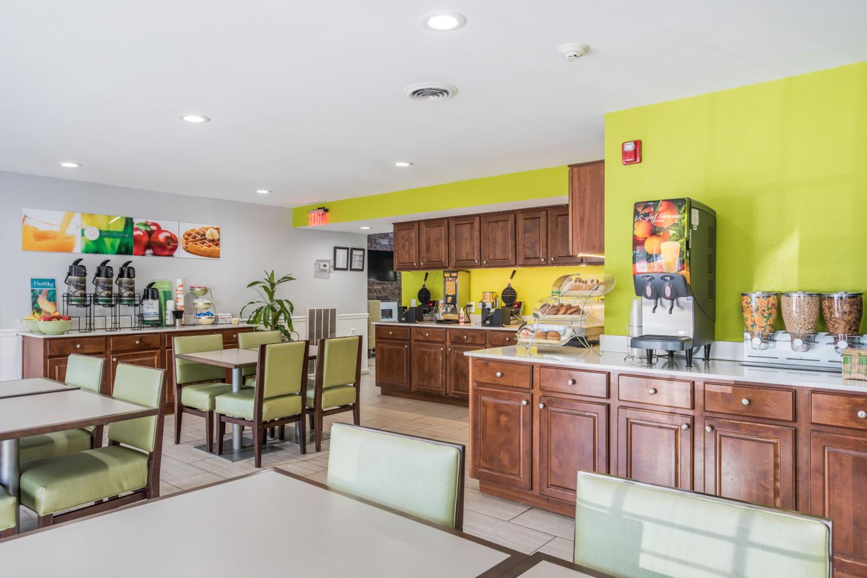Quality Inn Gallatin-Nashville Metro - Property Image 10