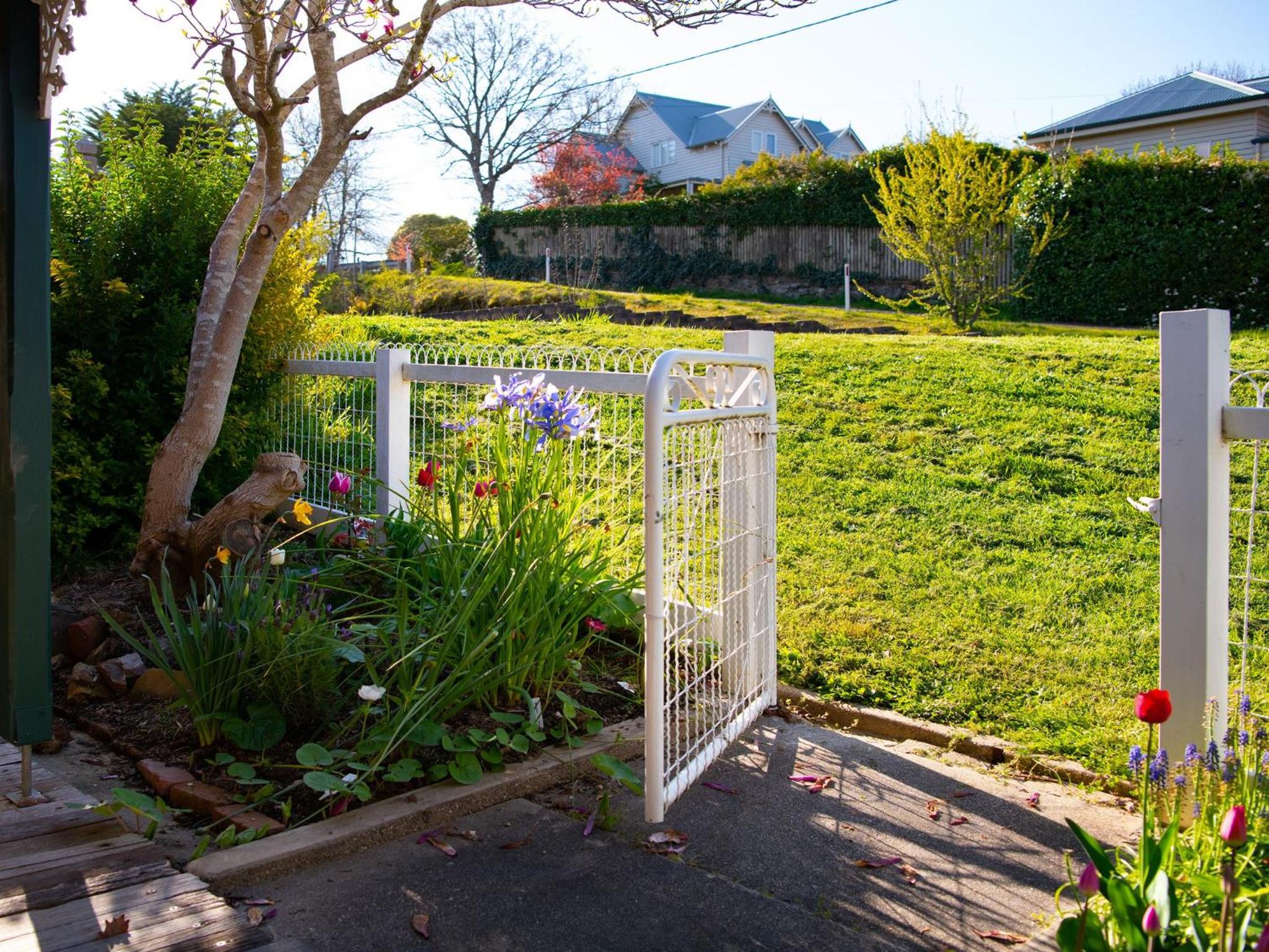 Pembroke - modern comforts and scenic views