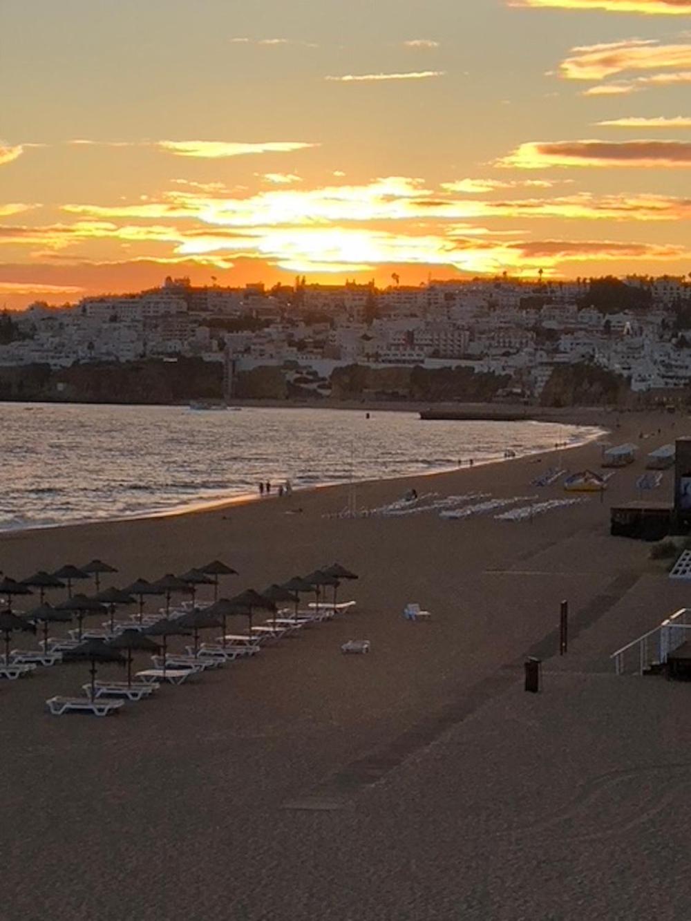magnifique appartement sur la plage ... view 2