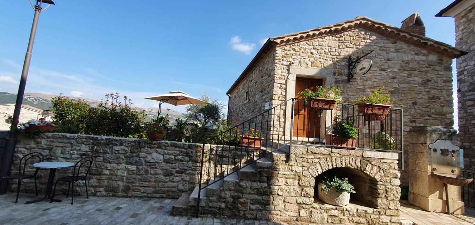 L'OROLOGIO casa vacanze view 3