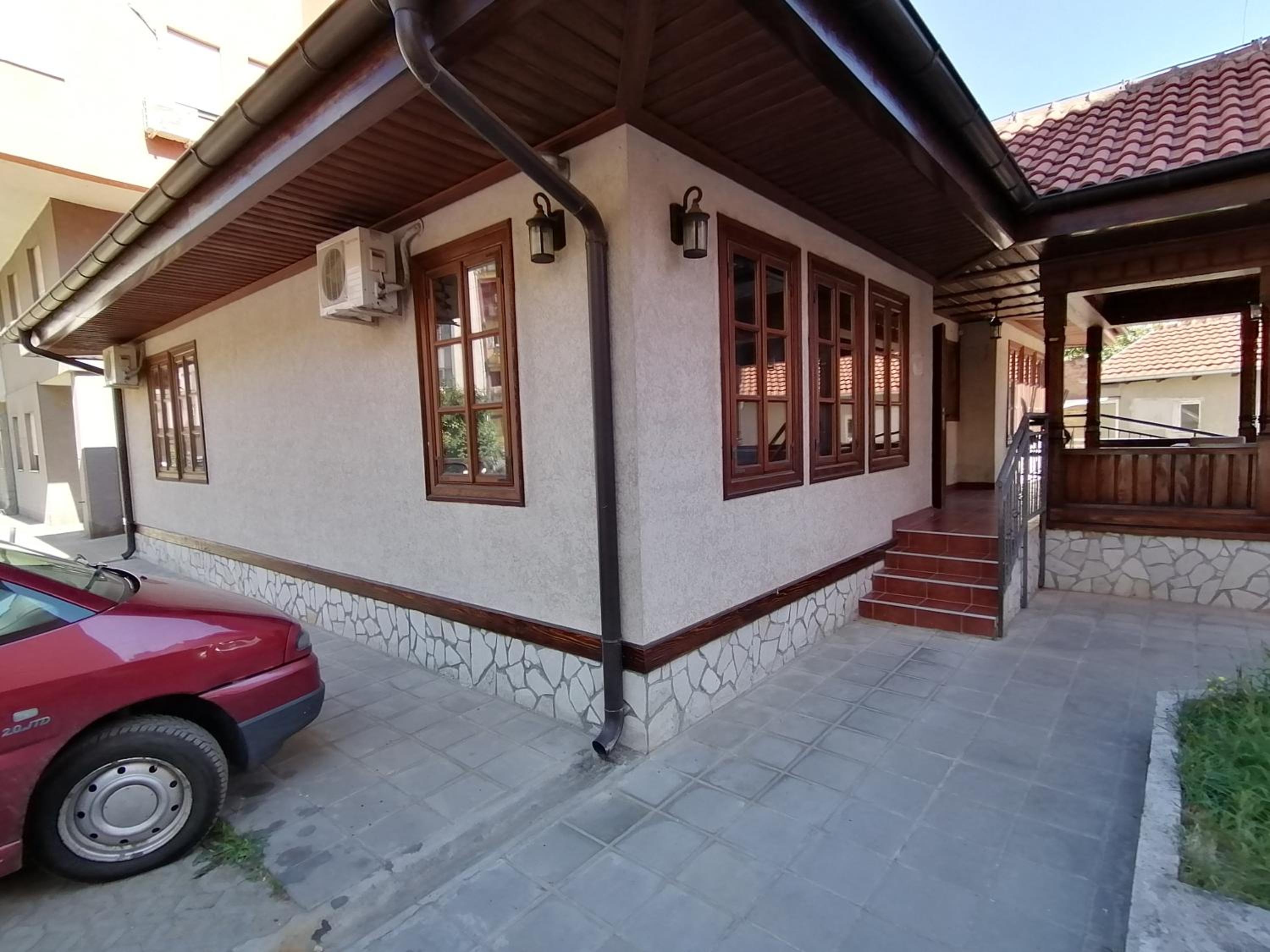 Photo 36