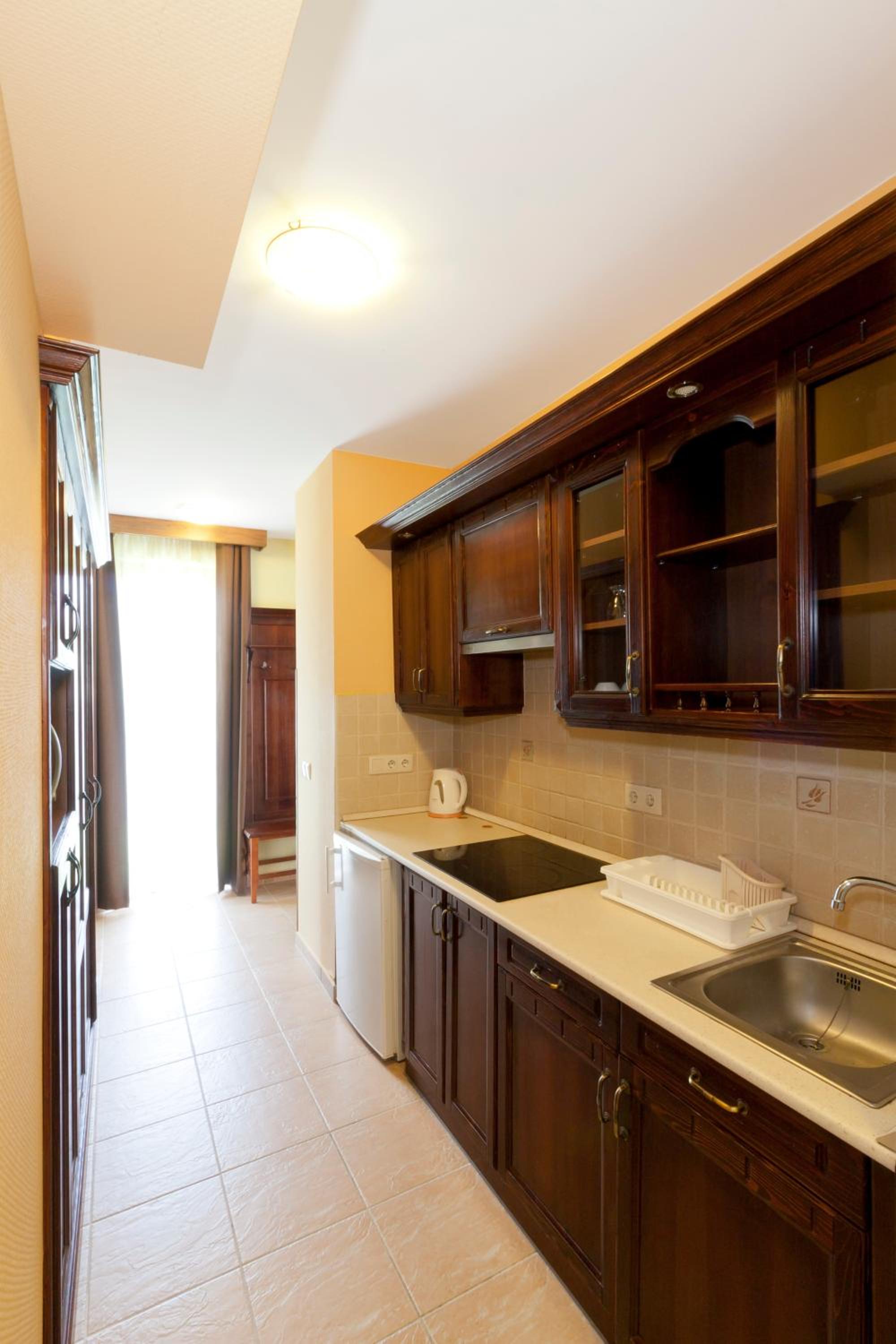 Tó apartmanházak