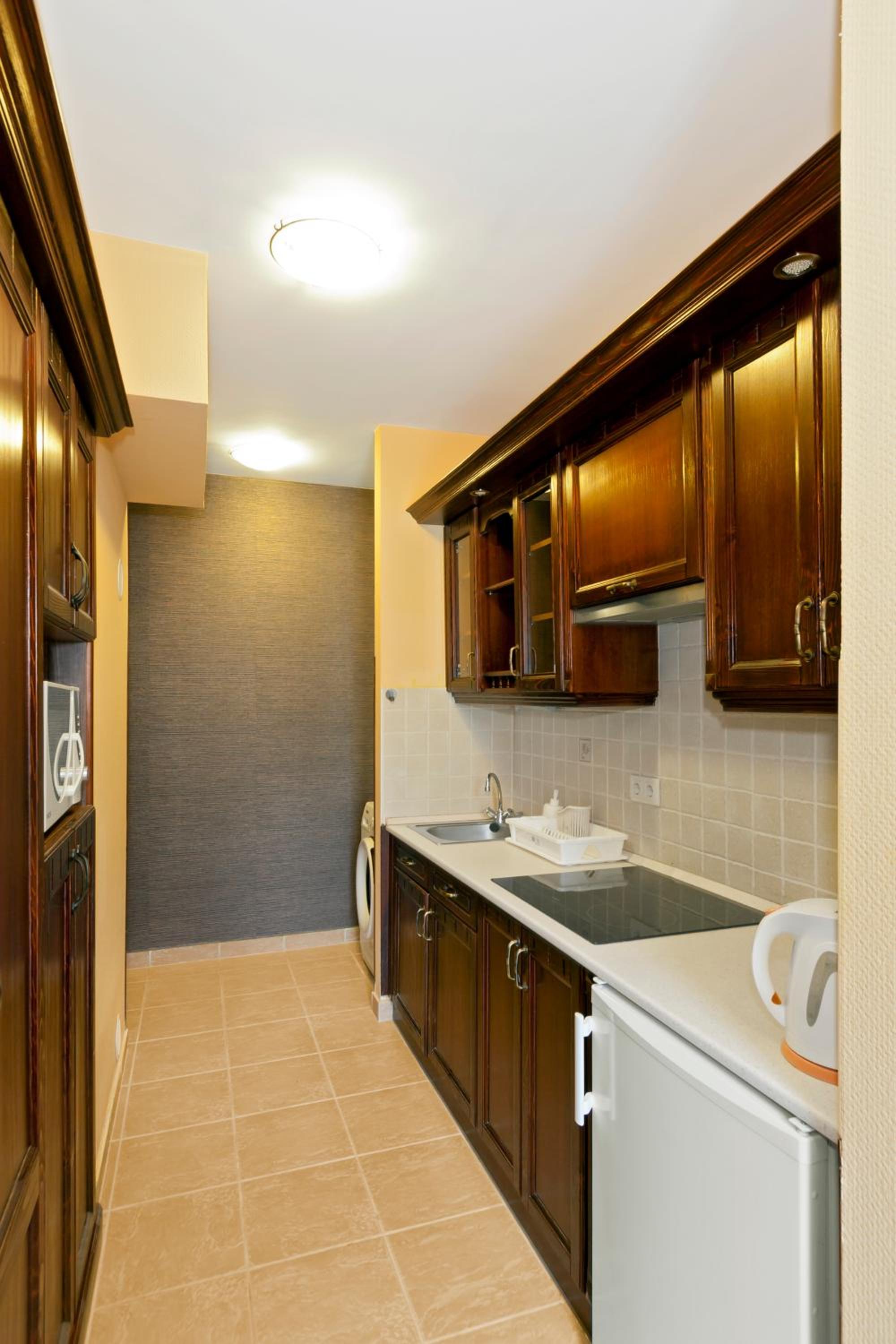 Tó apartmanházak