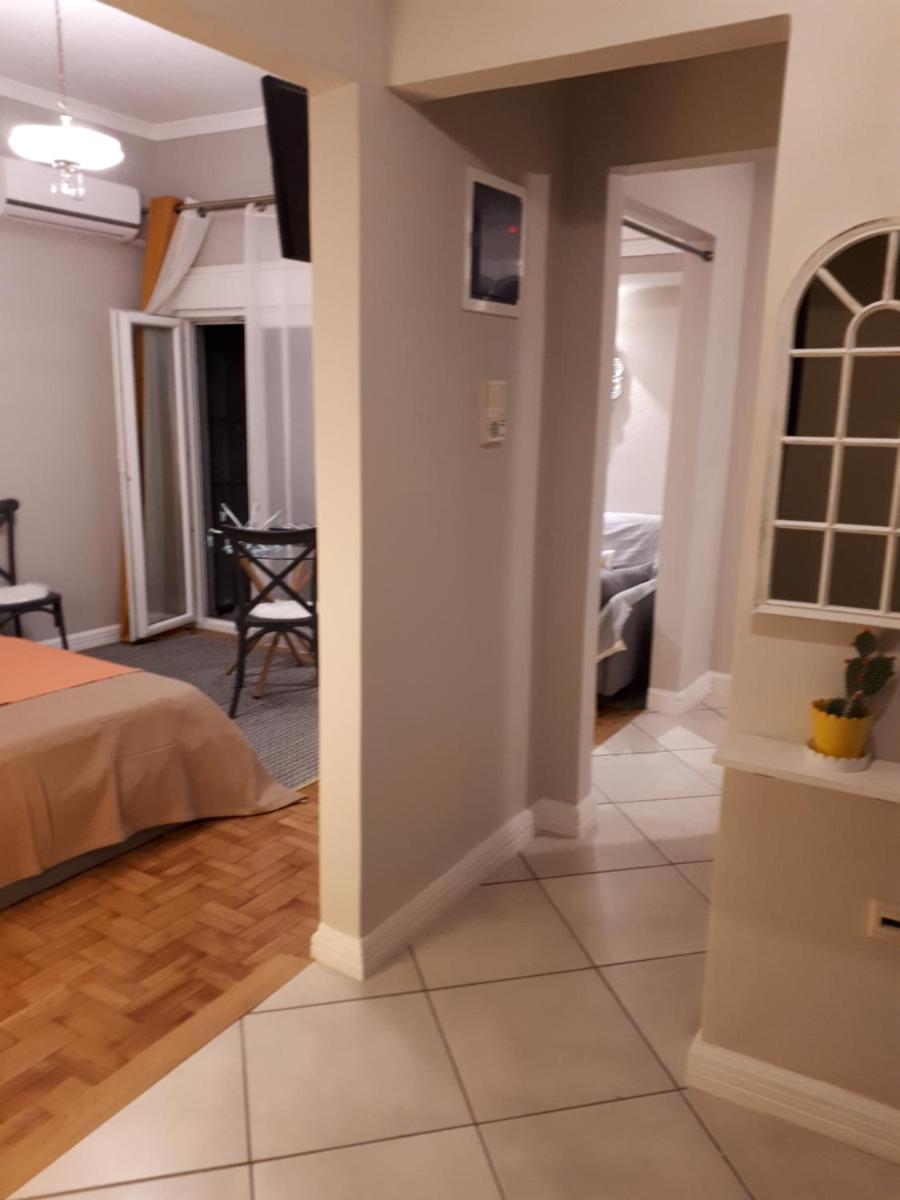 Myron, Athens - Cozy & King-Size Bed