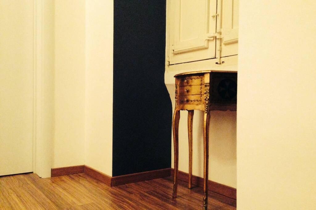 Valletta Timeless Elegance : City Centre Apartment view 4