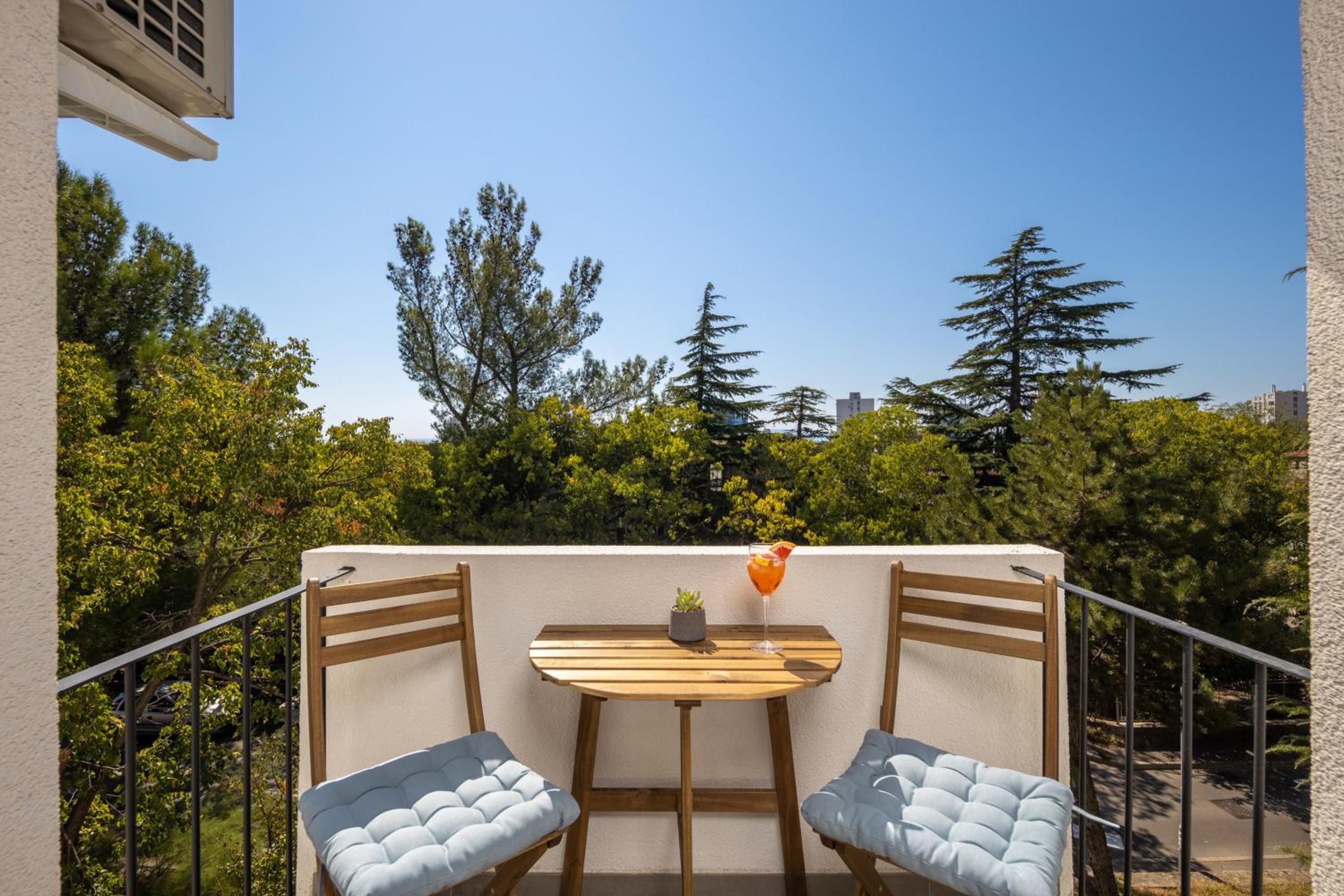 balance & terrace