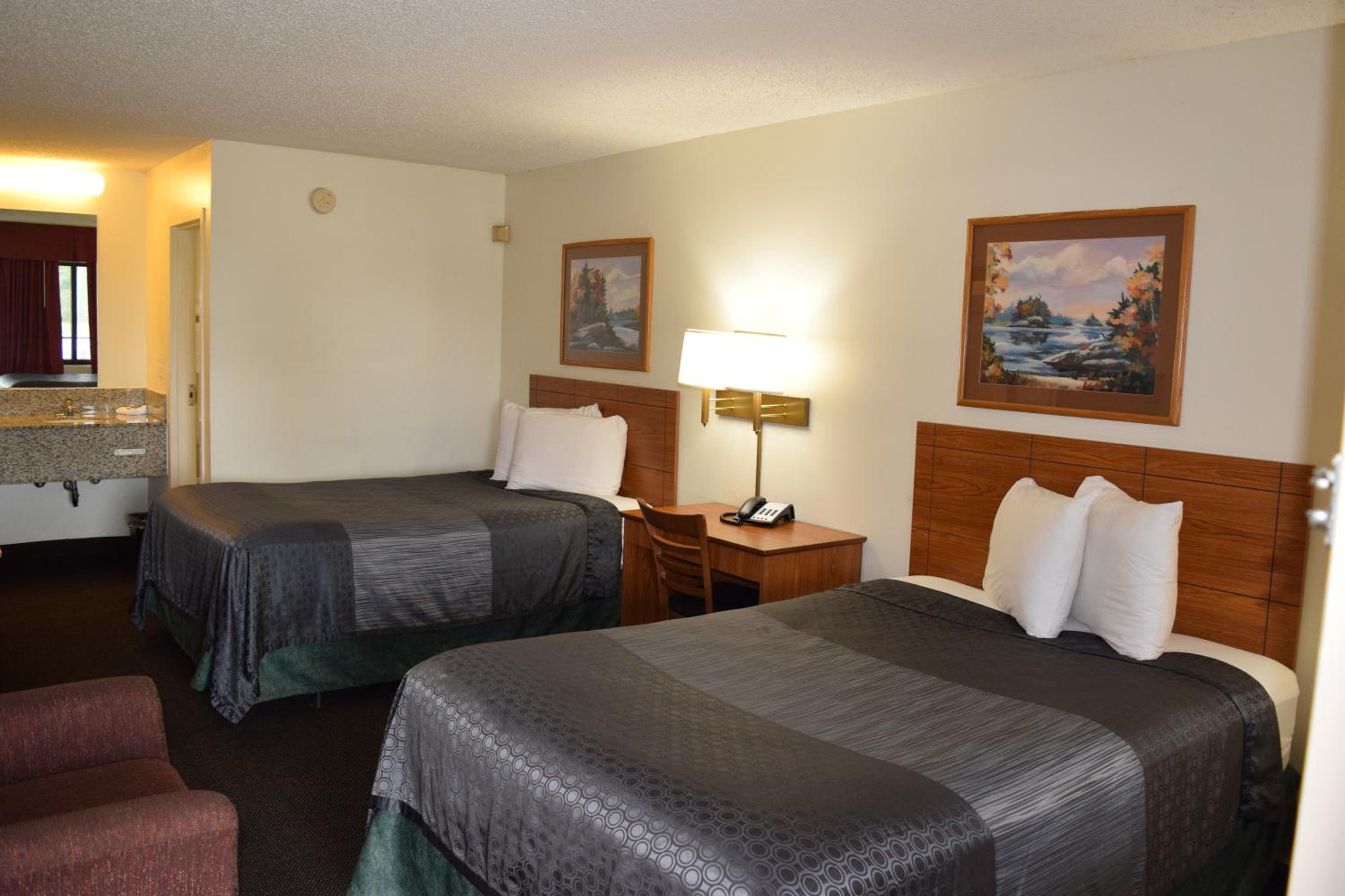 Value Inn - Livonia view 3