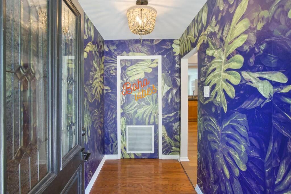 Boho Vibes- private pool- 10 min to Raymond James view 4