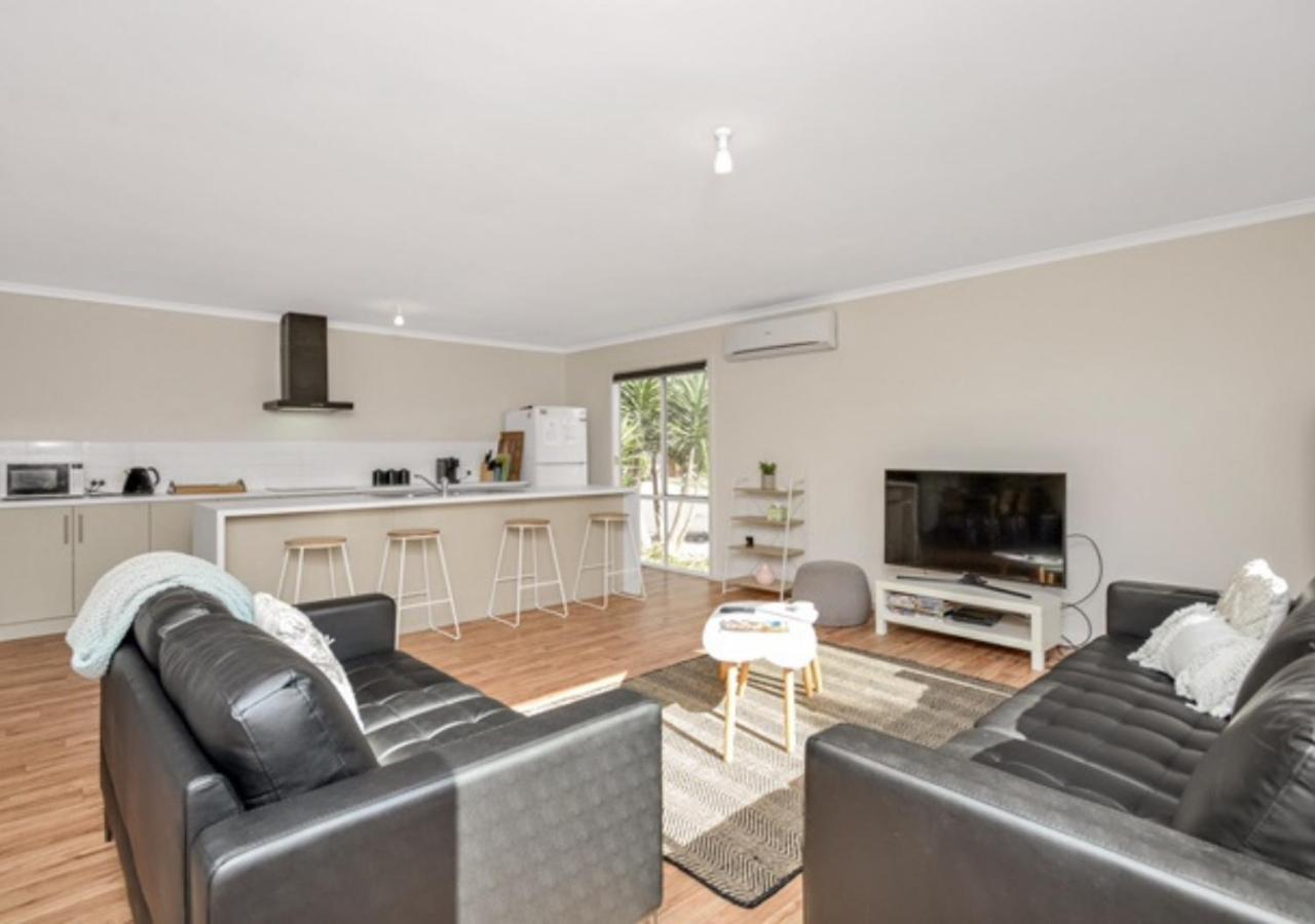 Ballantrae - pet friendly, wifi