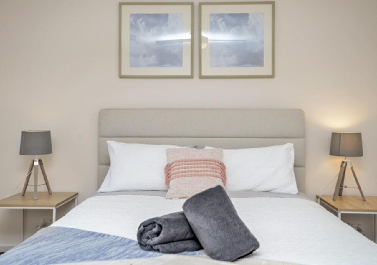 Ballantrae - pet friendly, wifi