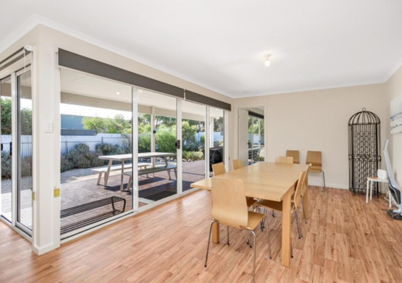 Ballantrae - pet friendly, wifi