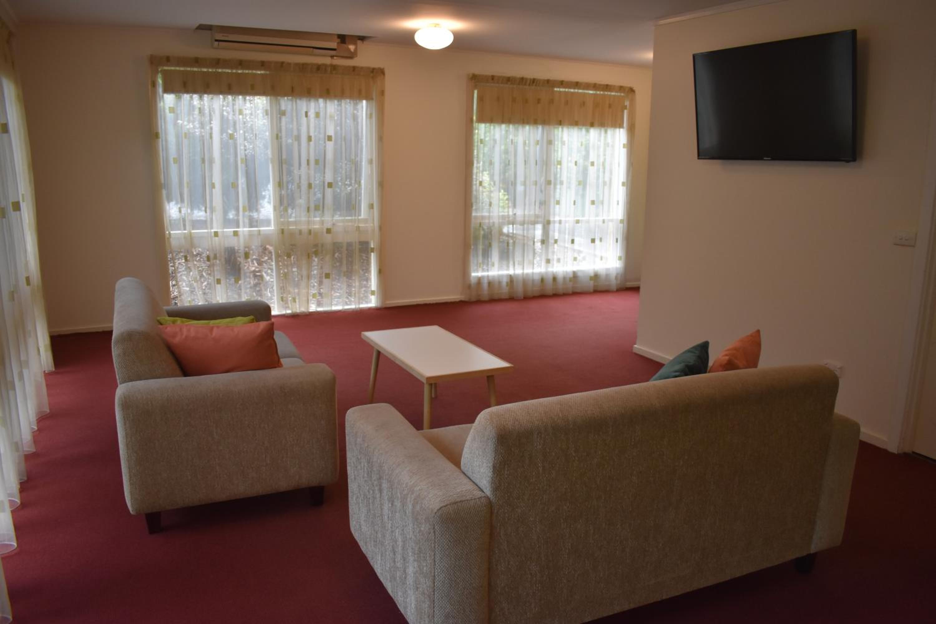 Sanctuary House Resort Motel