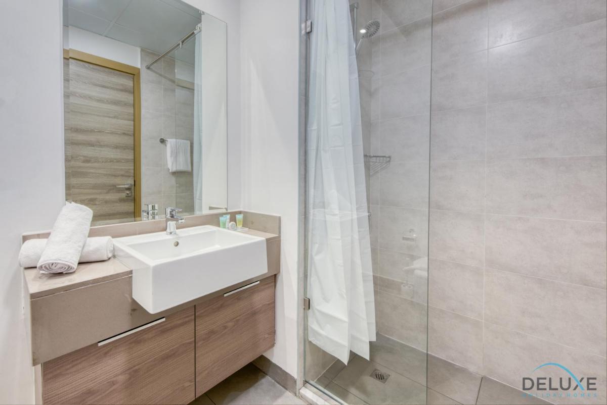 Snug Studio at Bloom Towers C JVC by Deluxe Holiday Homes
