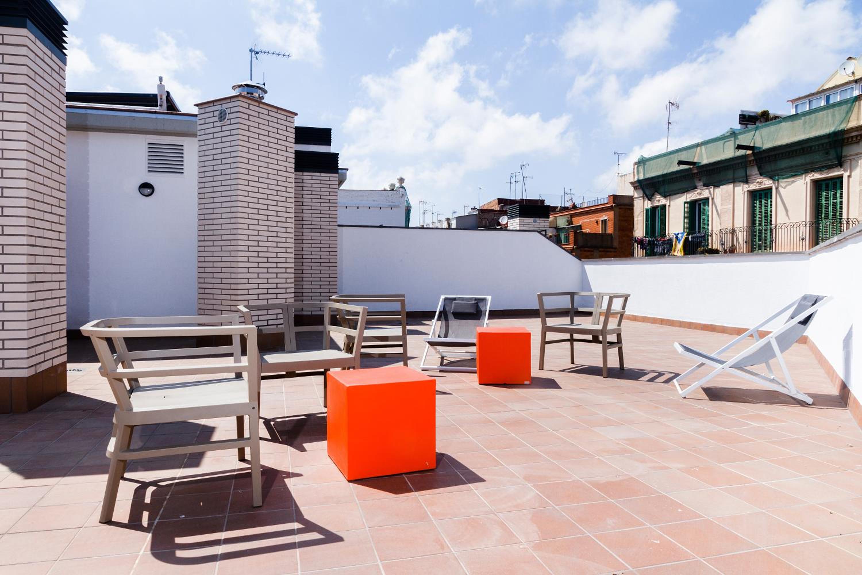 Feelathome Plaza Apartments
