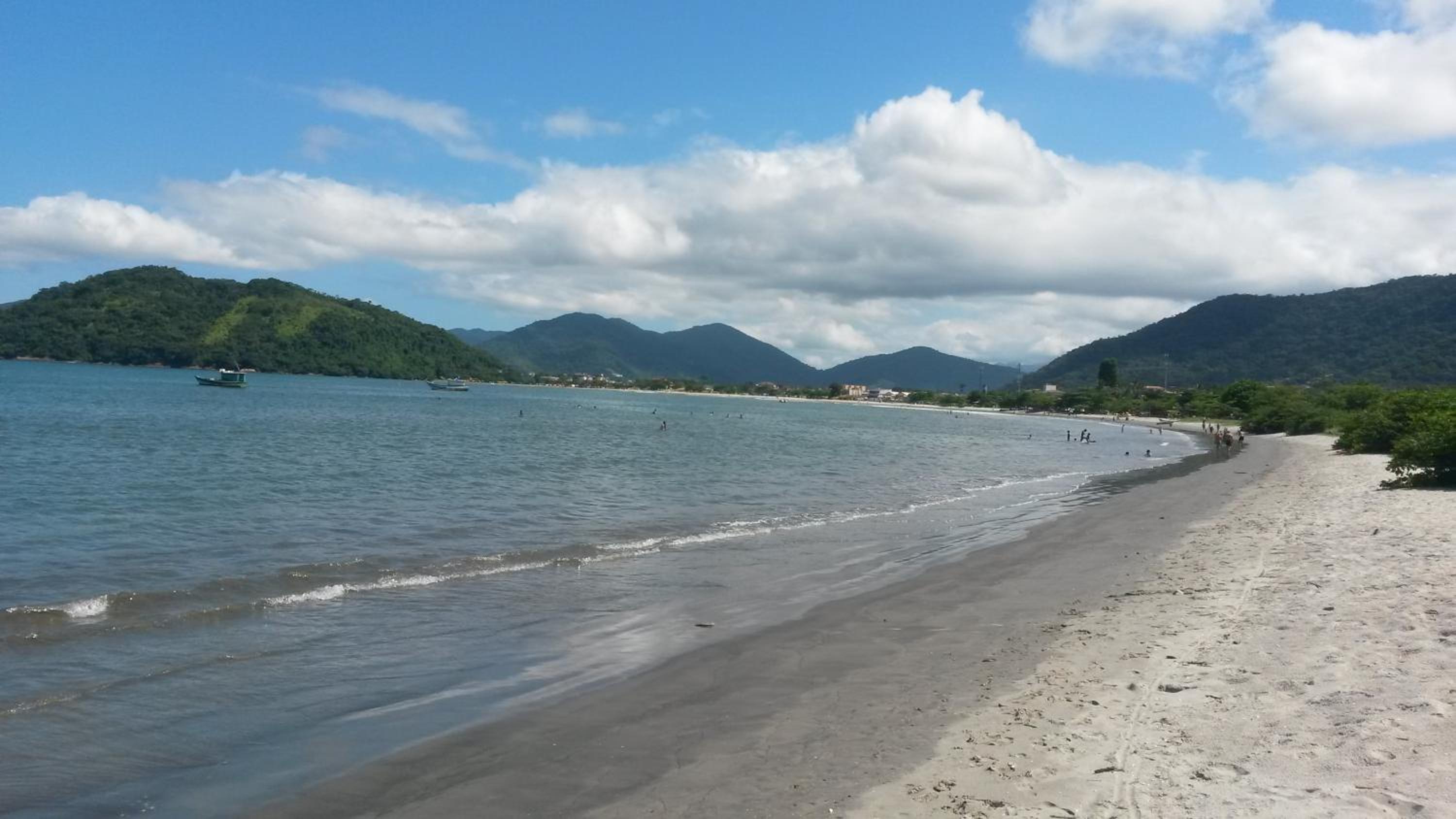Ubatuba AP na praia Perequê-Açu view 3
