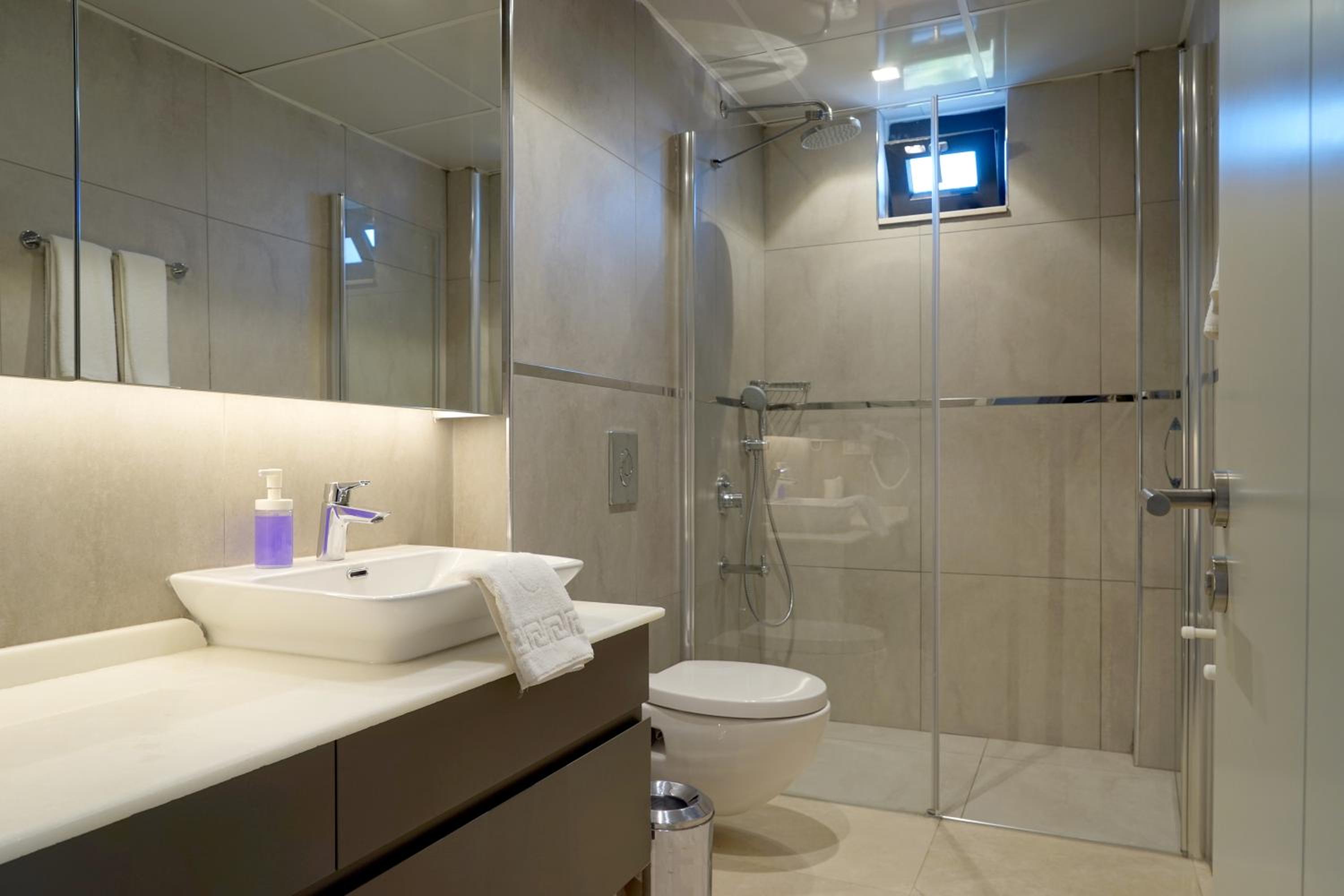 MENE SUITES - Image 57