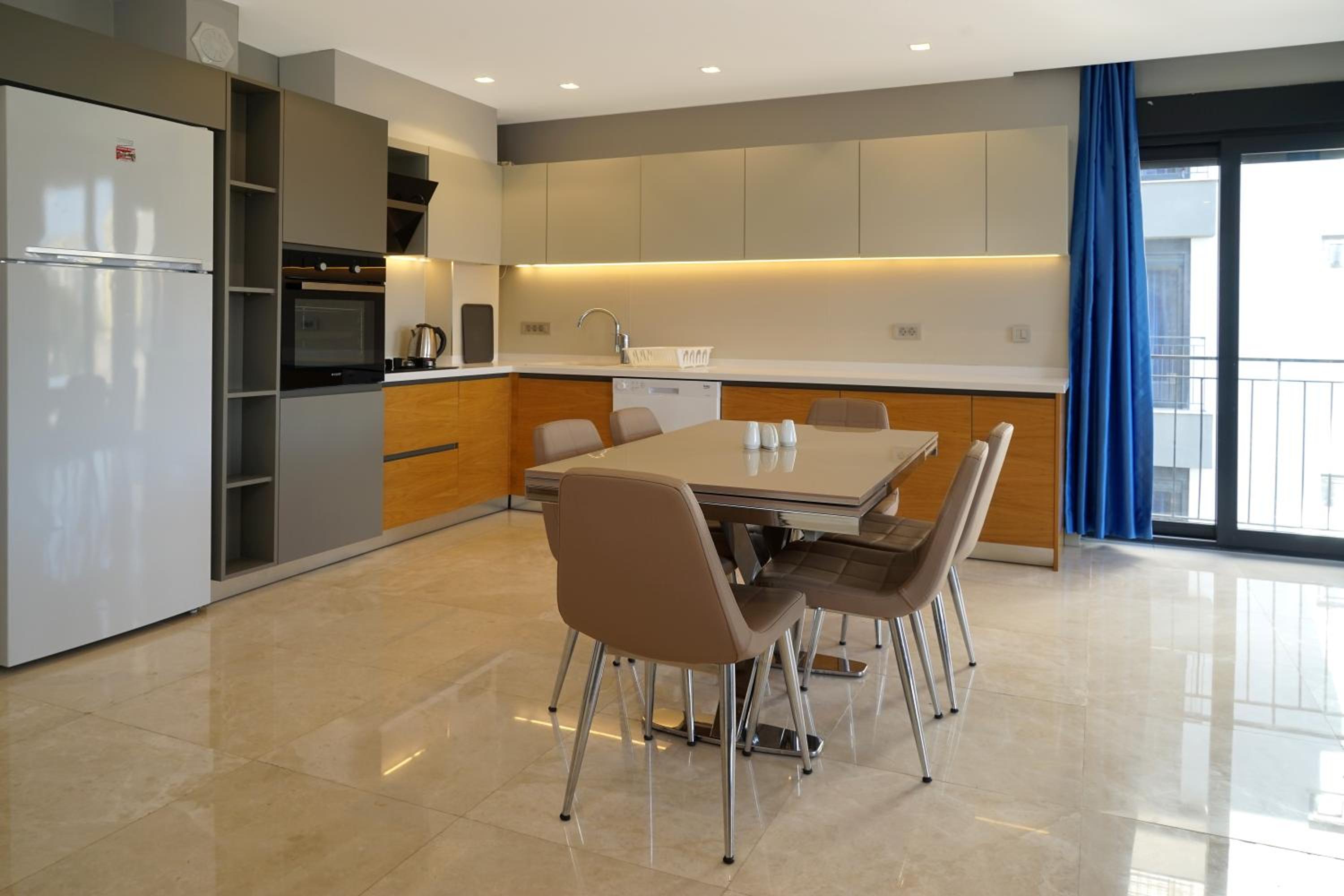 MENE SUITES - Image 70