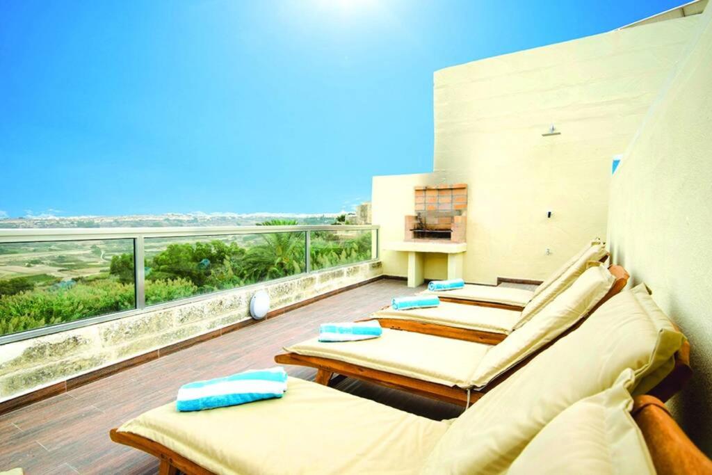 FIFTY-FOUR Edge Pool House - GOZO view 2
