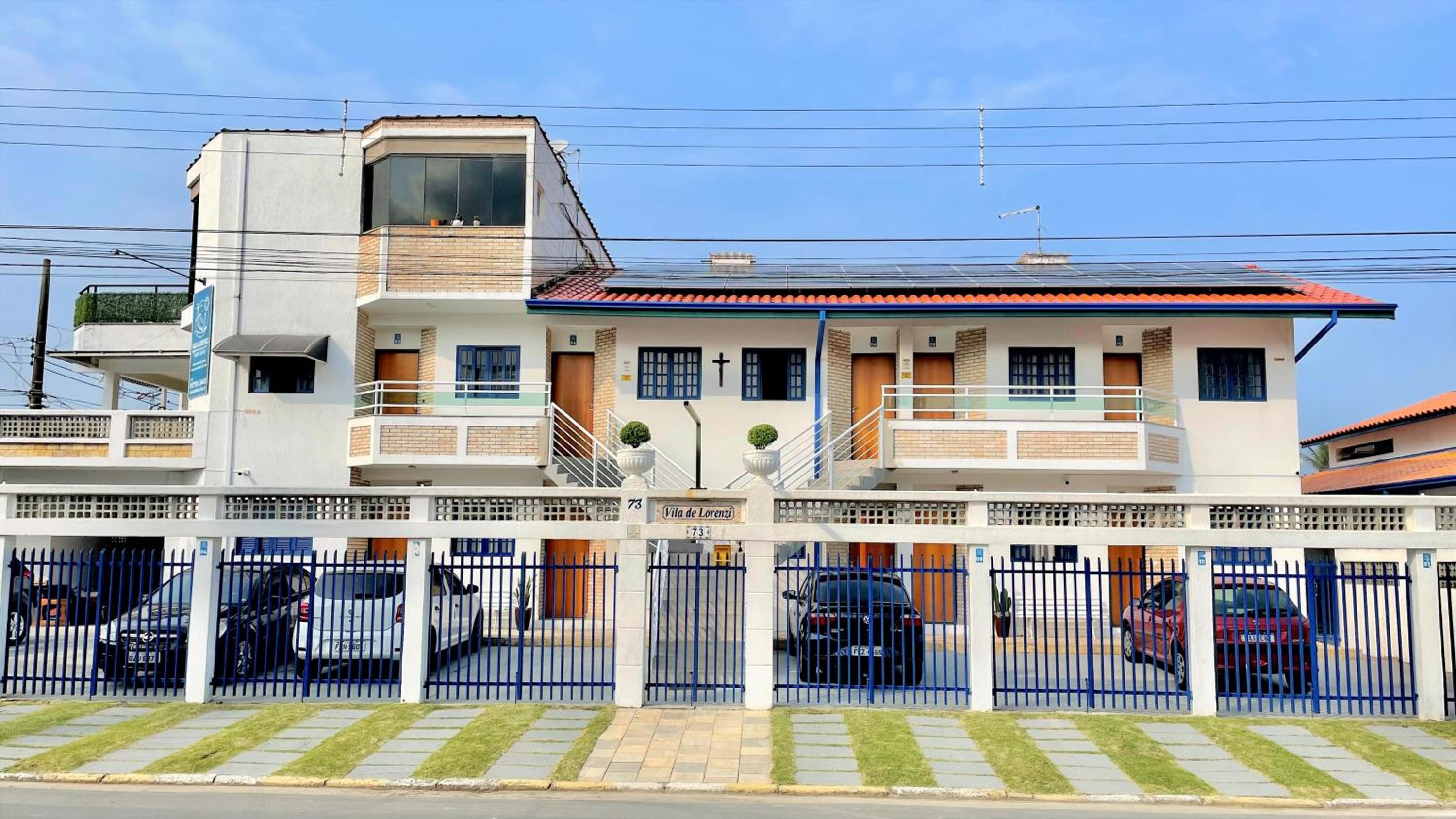 Vila Lorenzi & Apartamentos