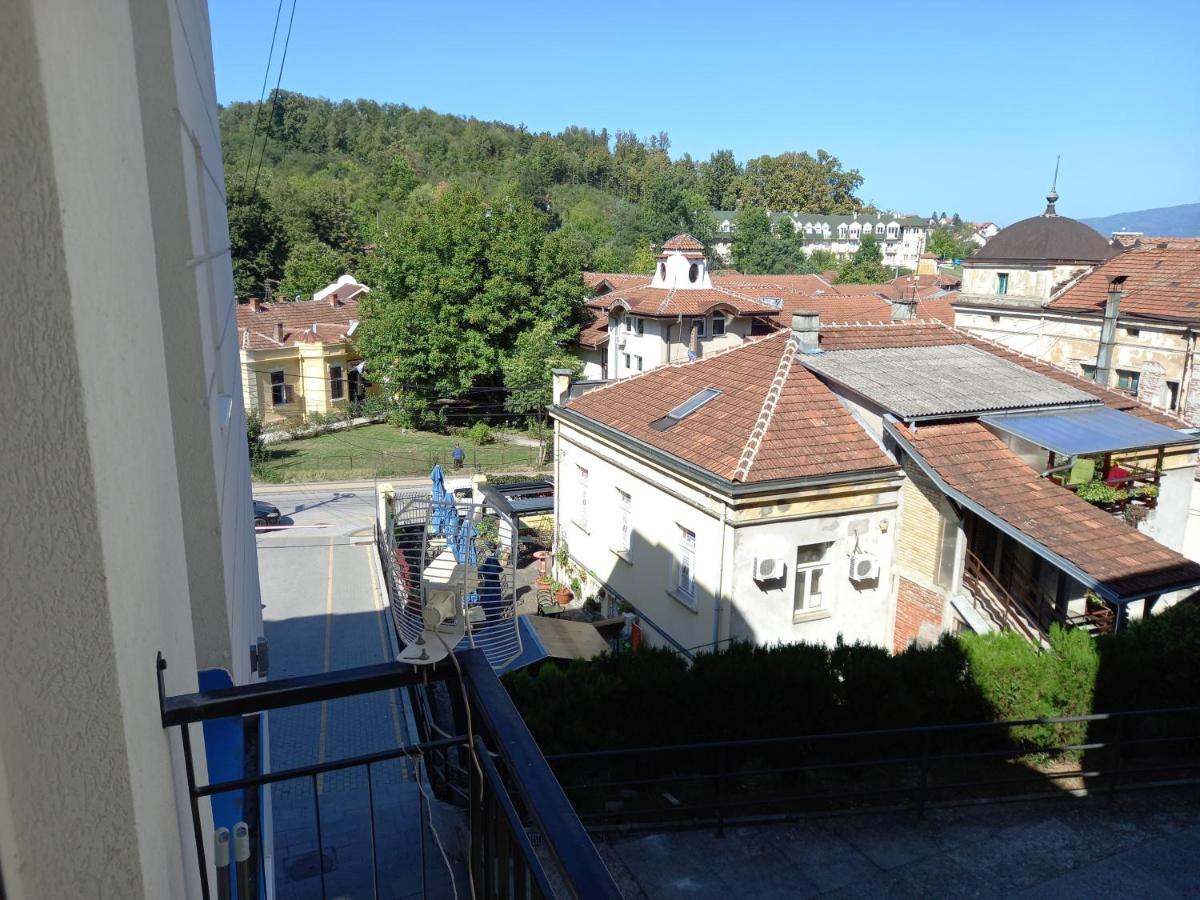 Photo 7