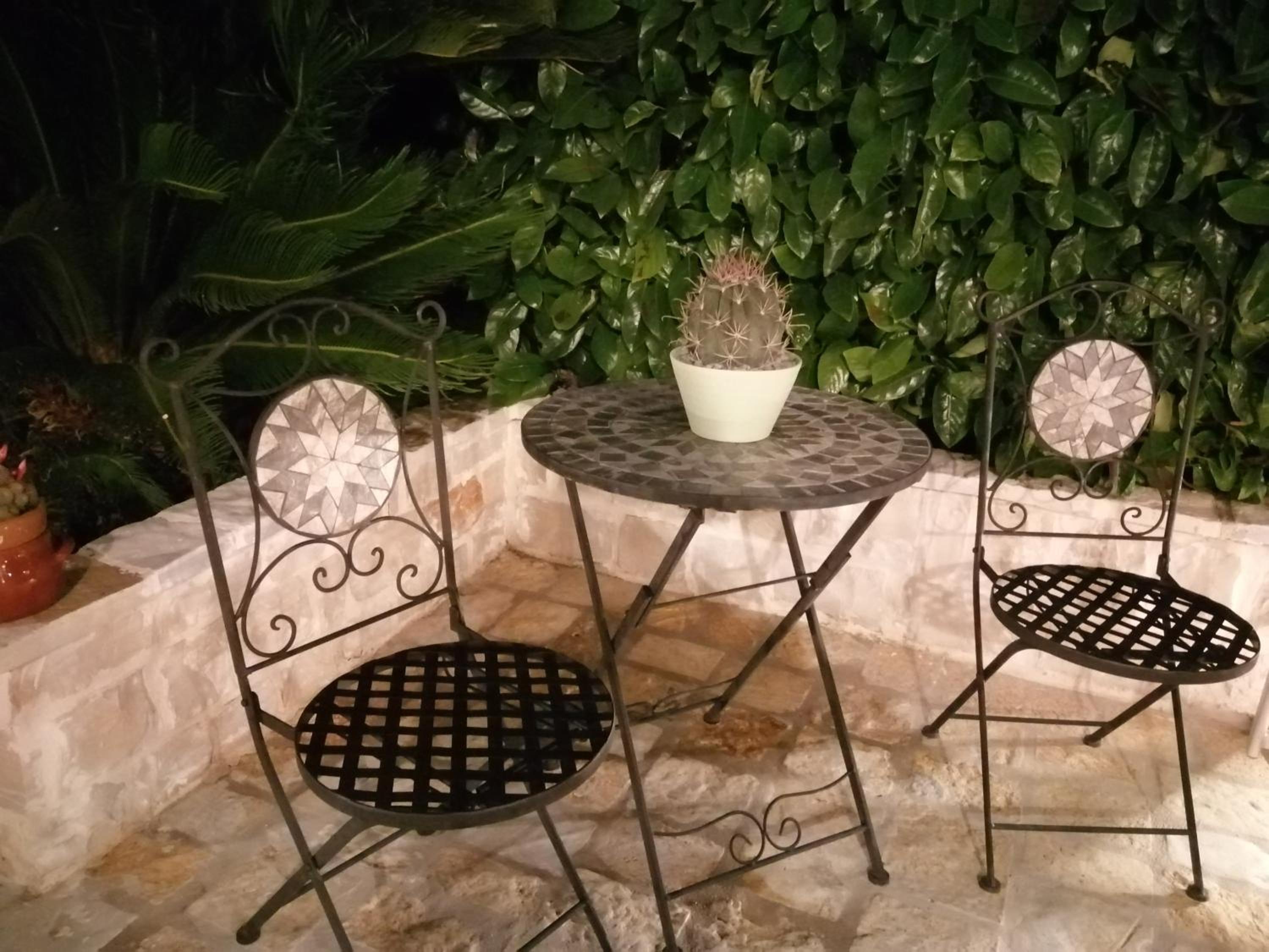 AnnaS Trulli Paradise-Alberobello view 5