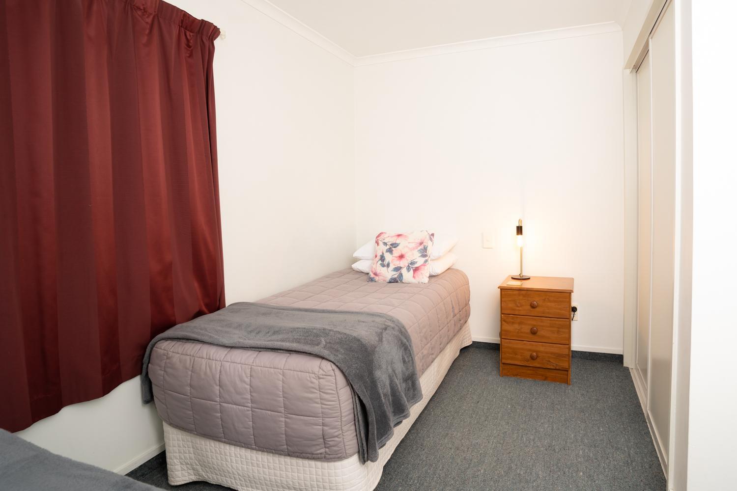 Alexandra Heights Motel