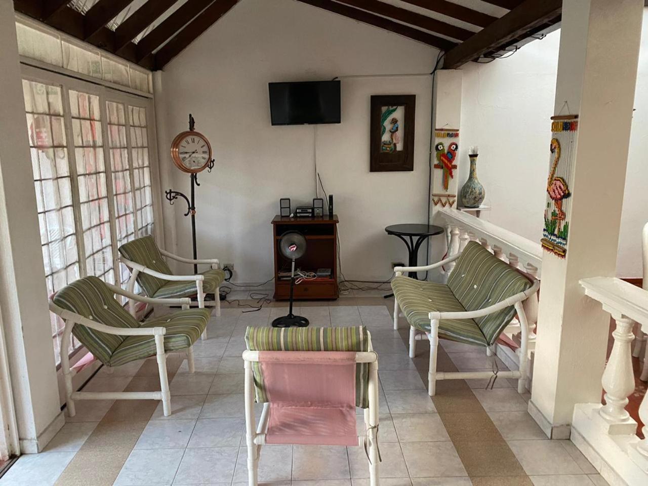 Hotel Casa Privada Anapoima - Image 1