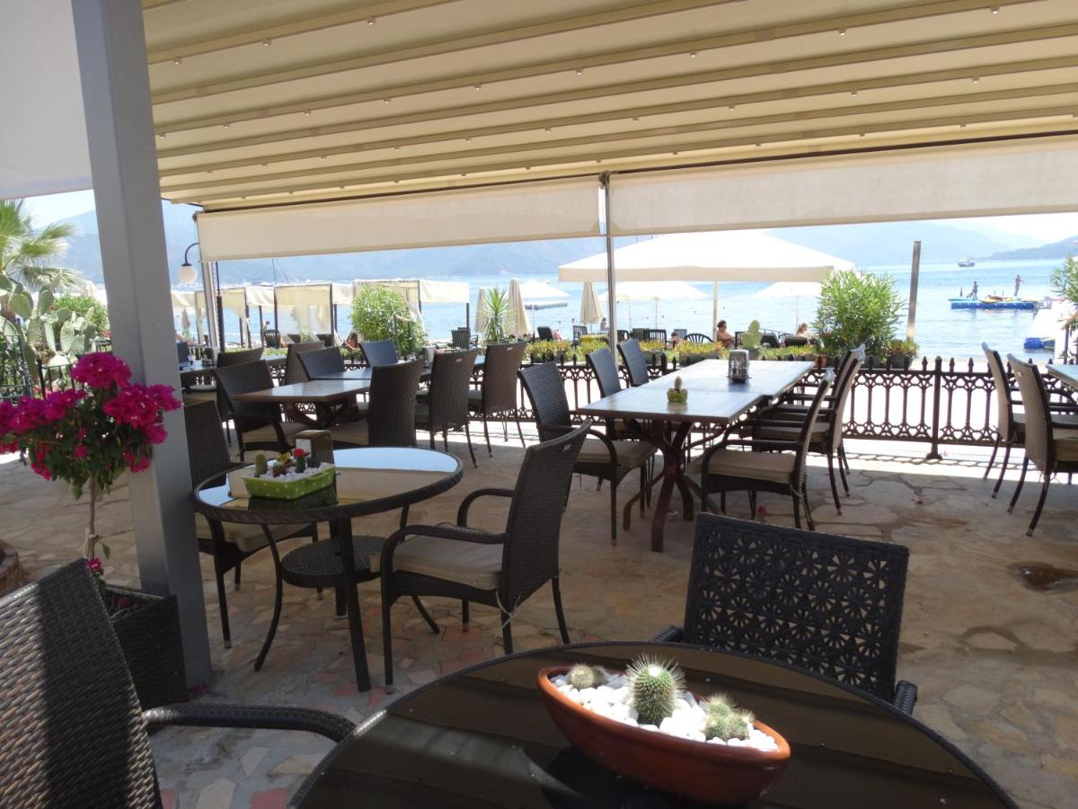 outdoor BBQ area