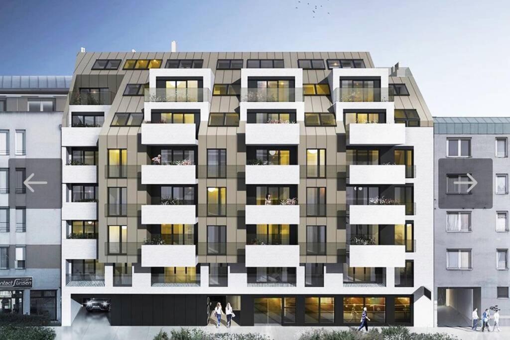 New, quiet flat next to U1, VIC, shopping mall,...