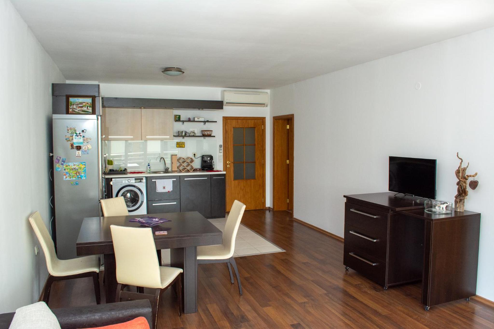 Central Apartment Mountain View view 3