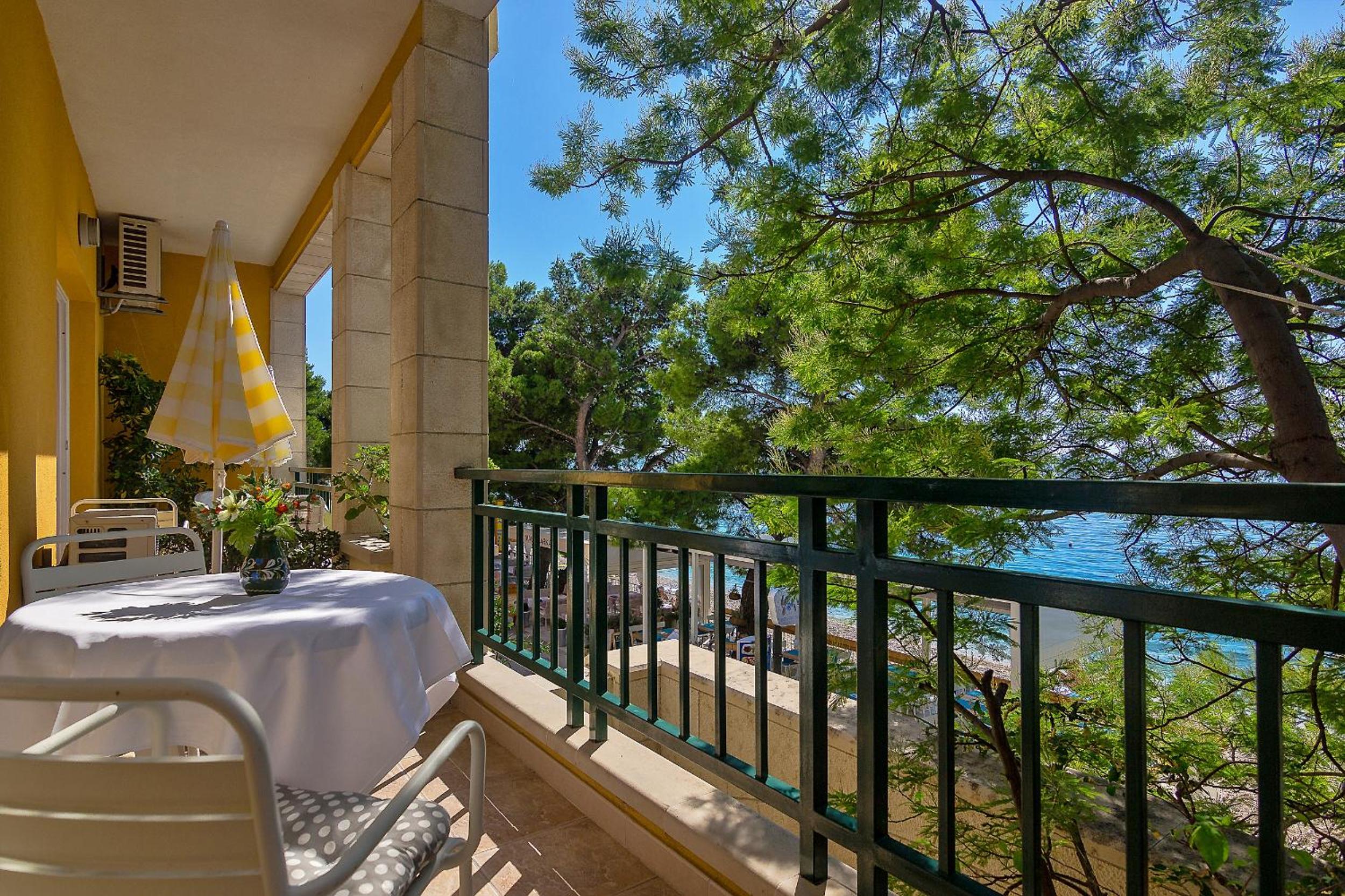 Apartments Ela Tucepi view 5