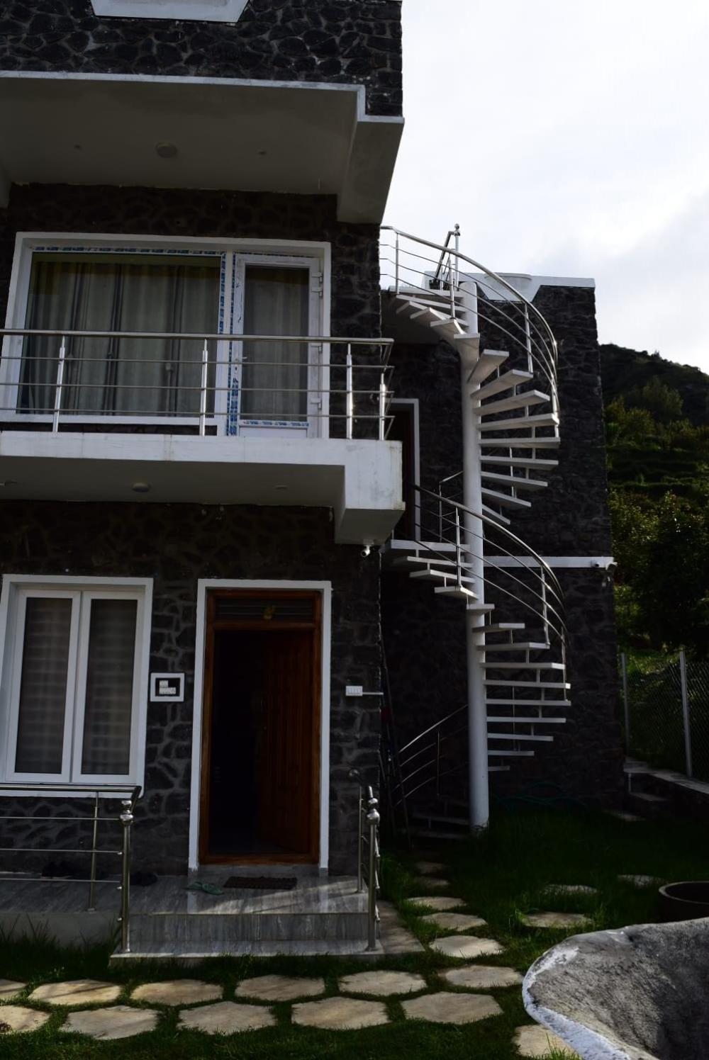 Photo 12