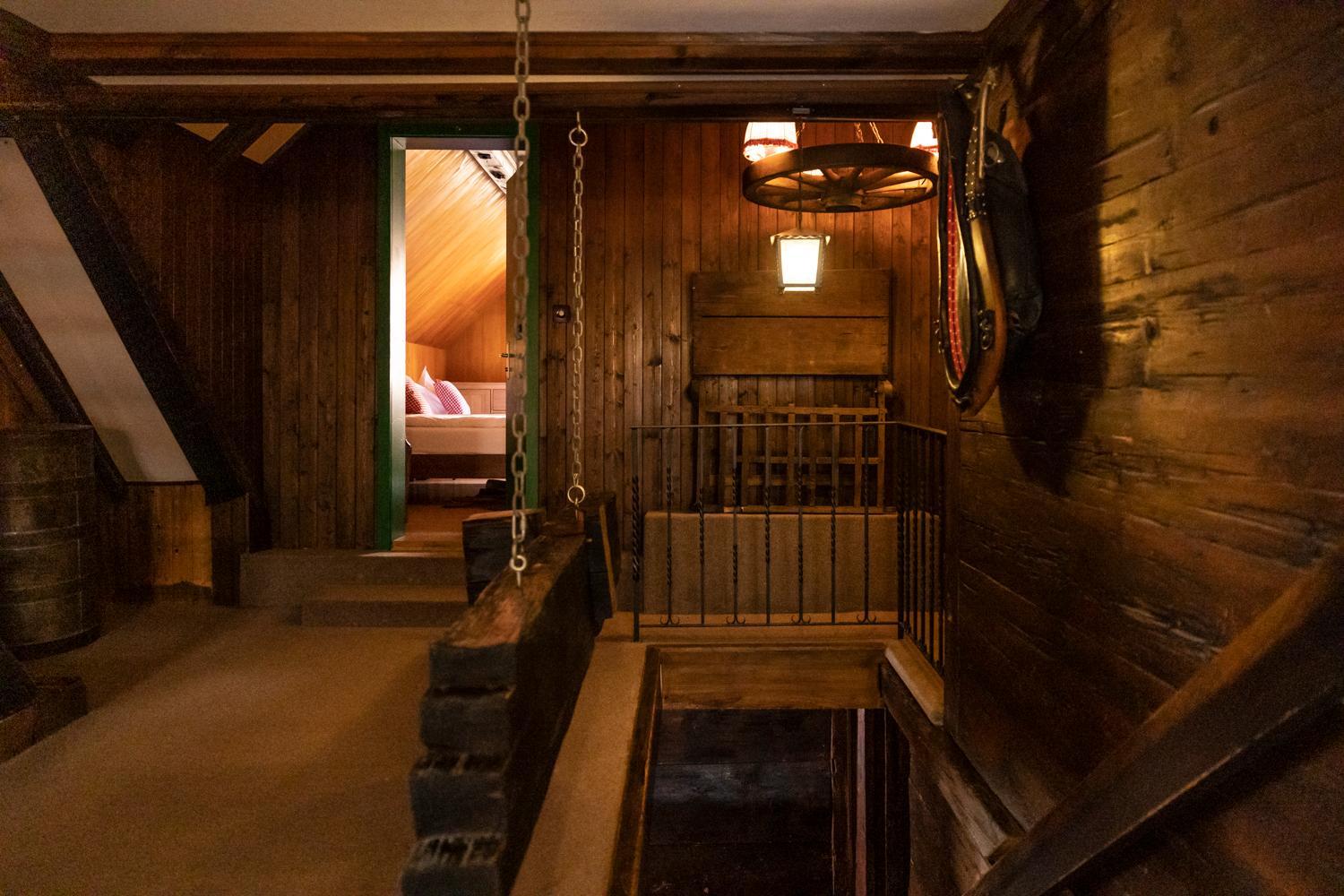 Swiss-Chalet Merlischachen - Historik Chalet-Hotel Lodge