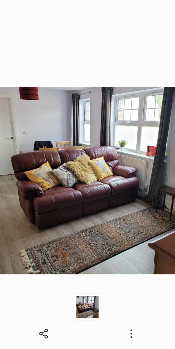 RentUnique St Georges 2x 2 bed amazing apartments moments from centre view 2