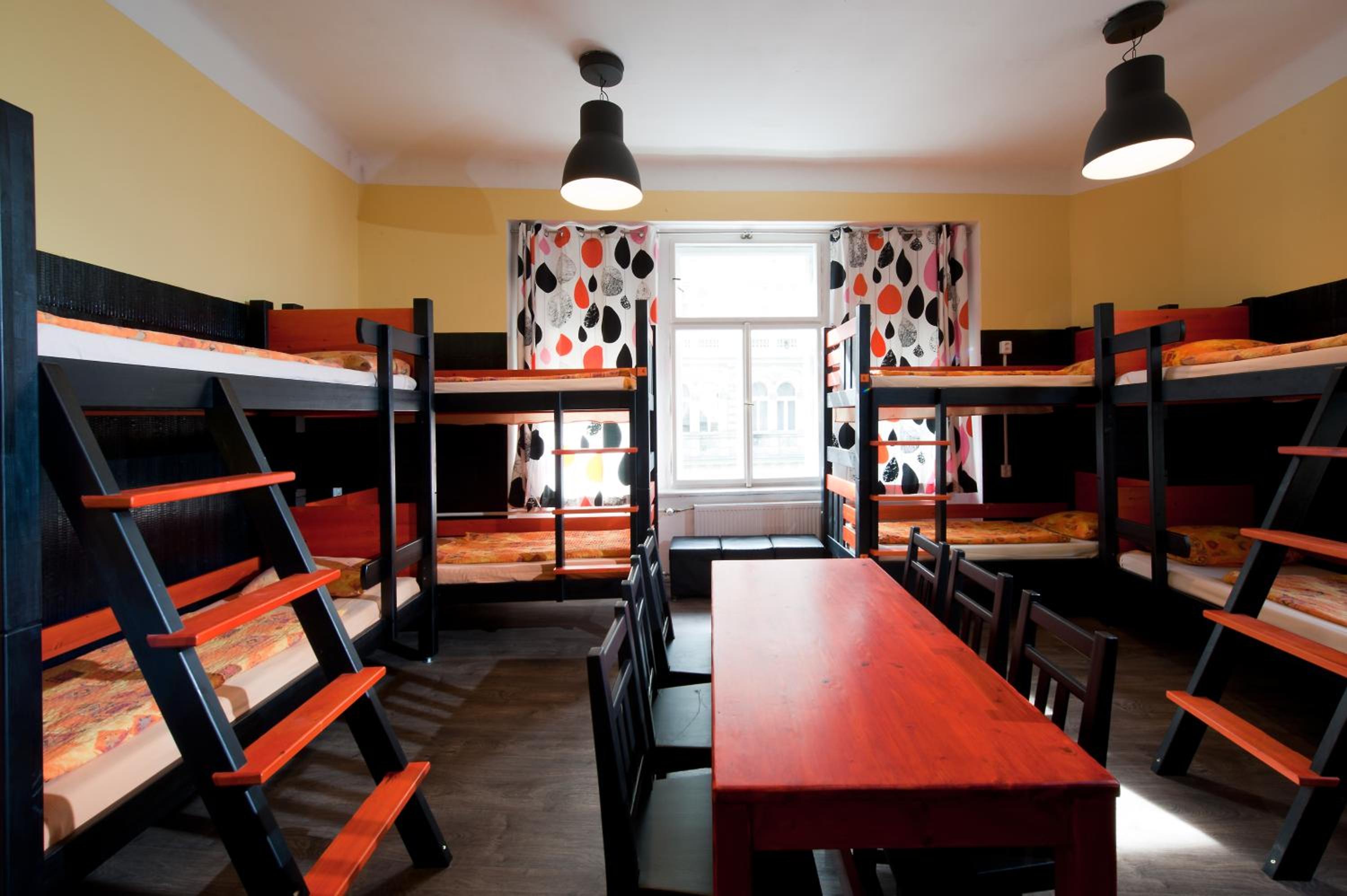 Hostel Elf