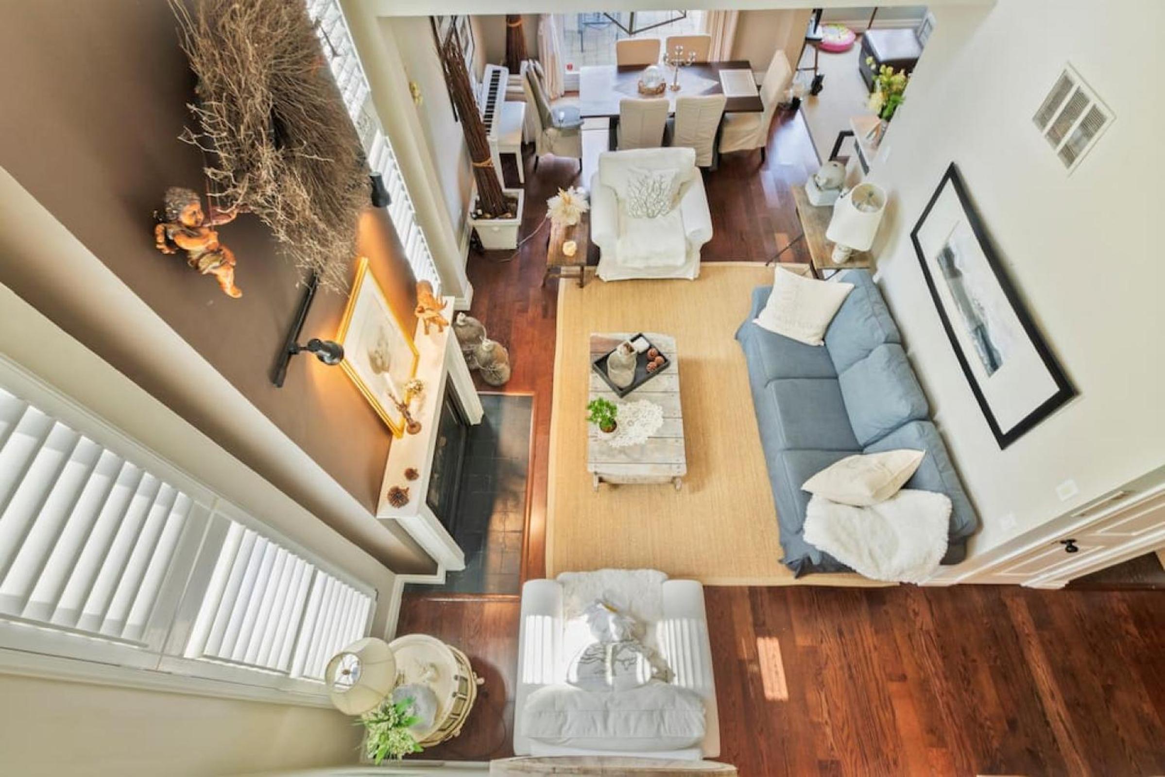 Elegant Sierra Lane Retreat 88780