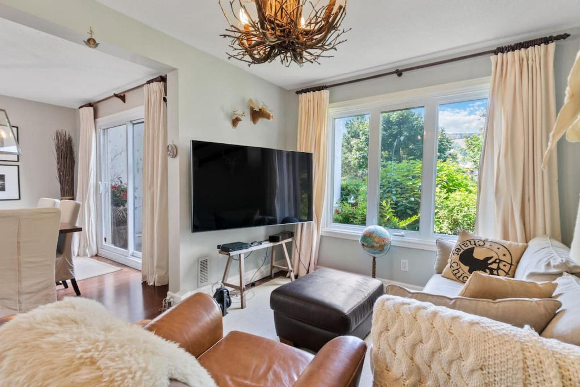 Elegant Sierra Lane Retreat 88780