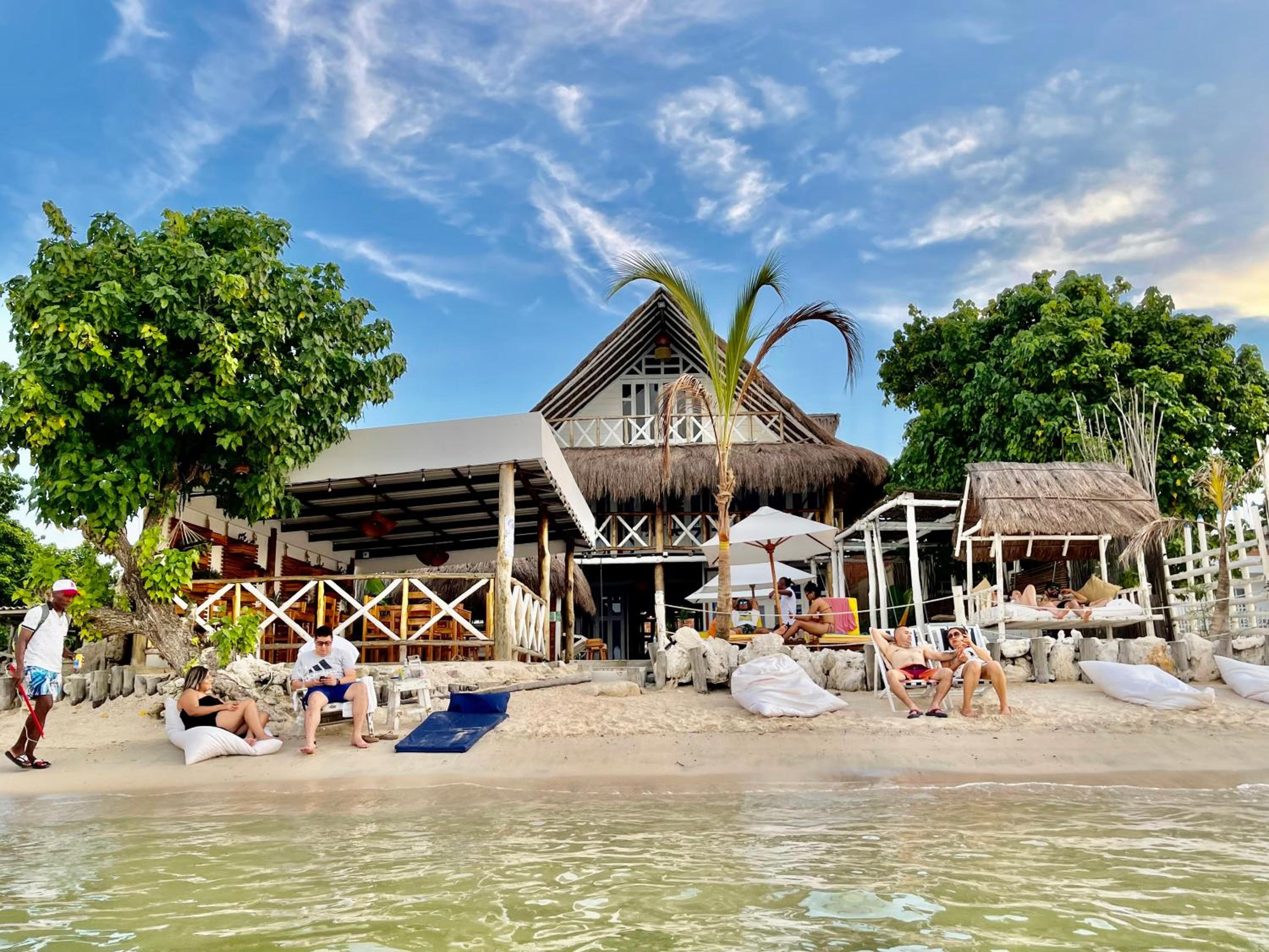 Mira Mira Beach