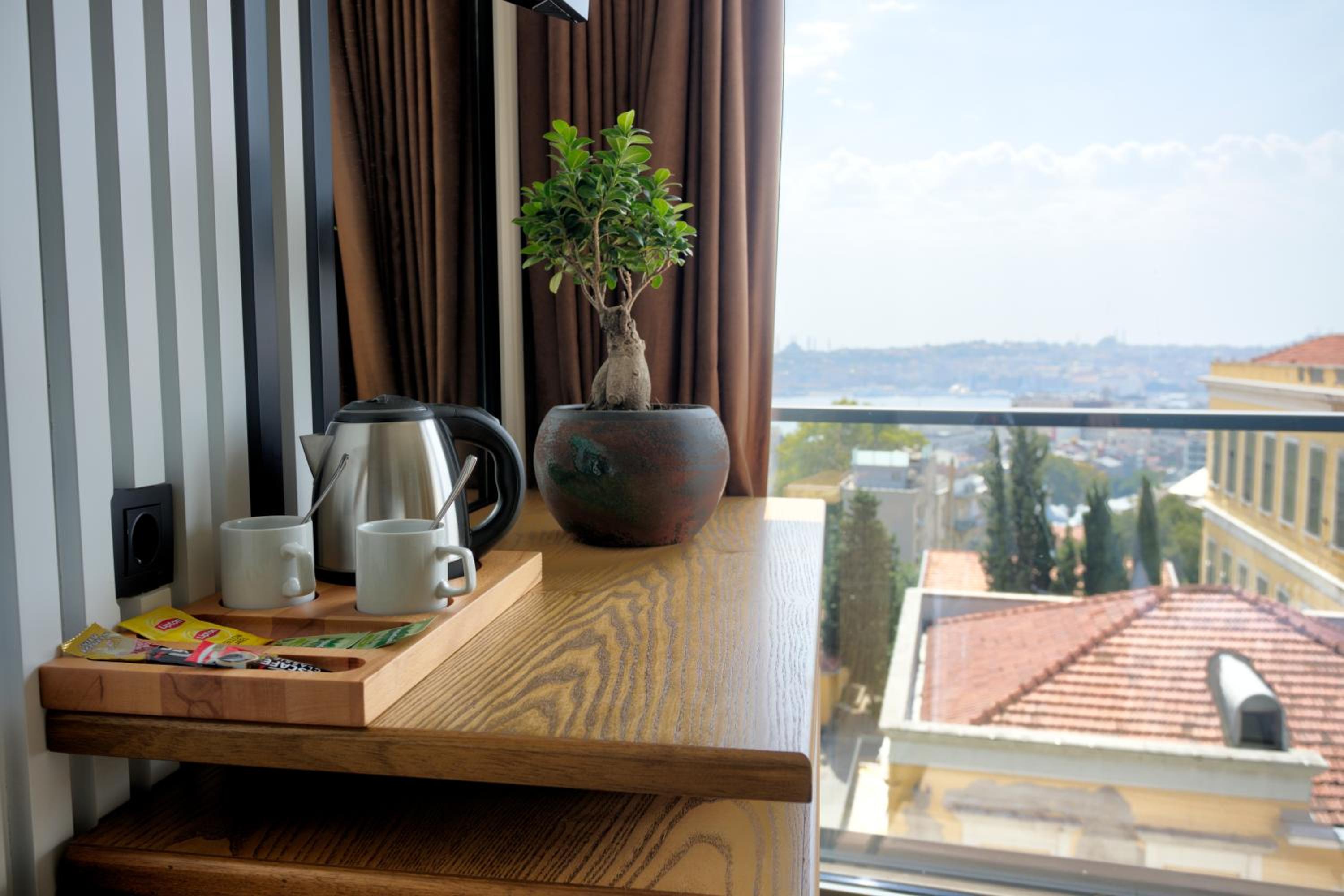 Fragments Otel - Image 11