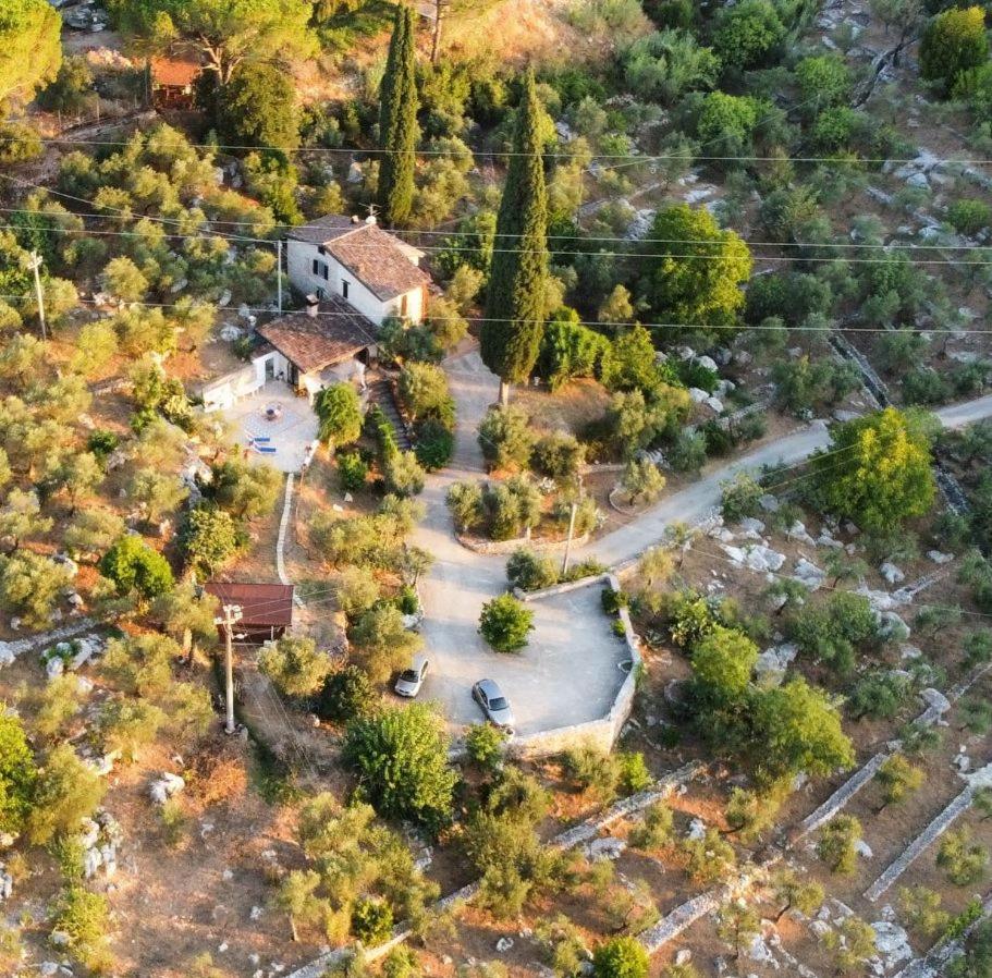 B&B H.M. view 2